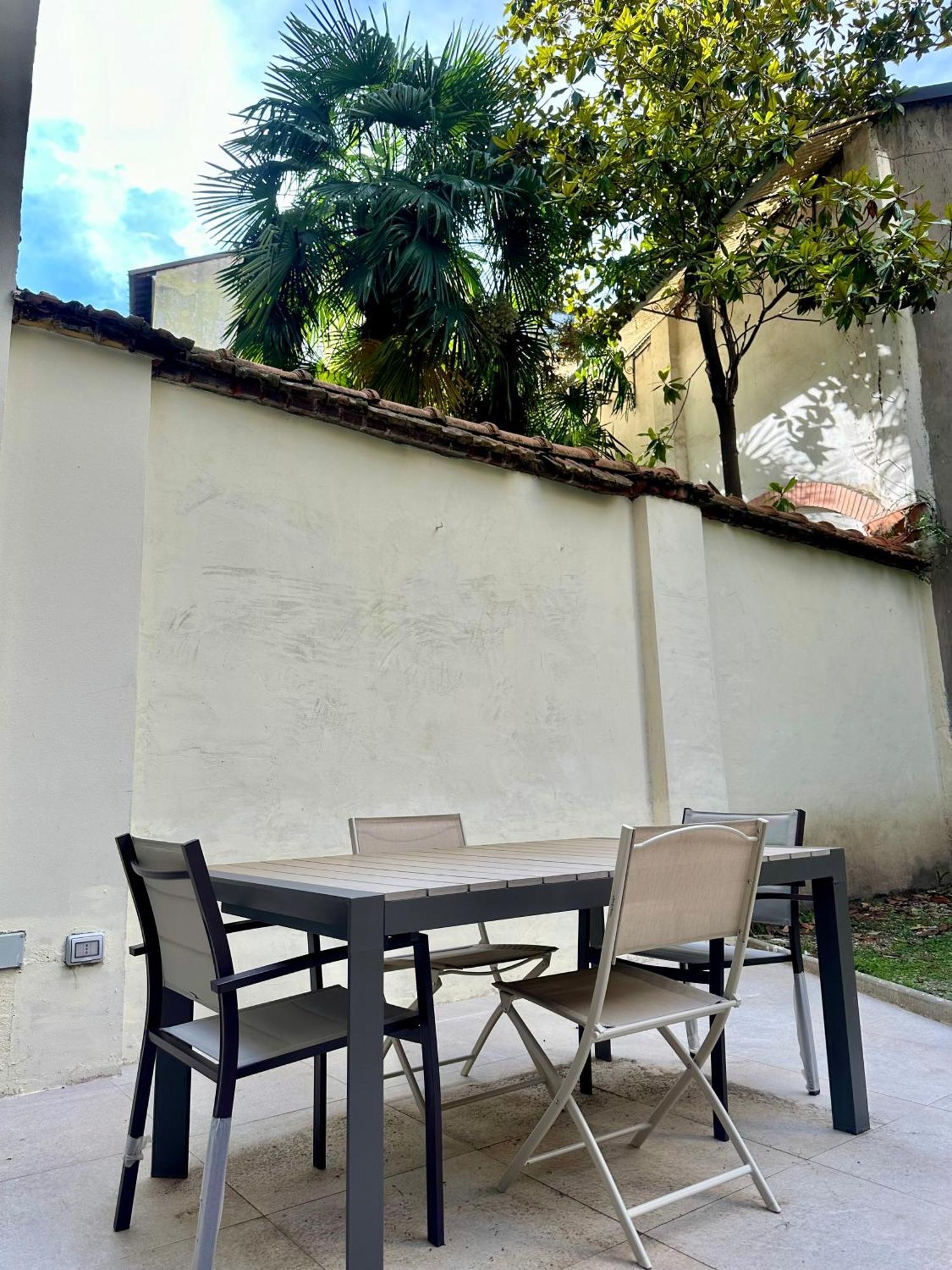 Lejlighed Lr Deluxe - Porta Venezia - Bilocale Con Giardino Privato