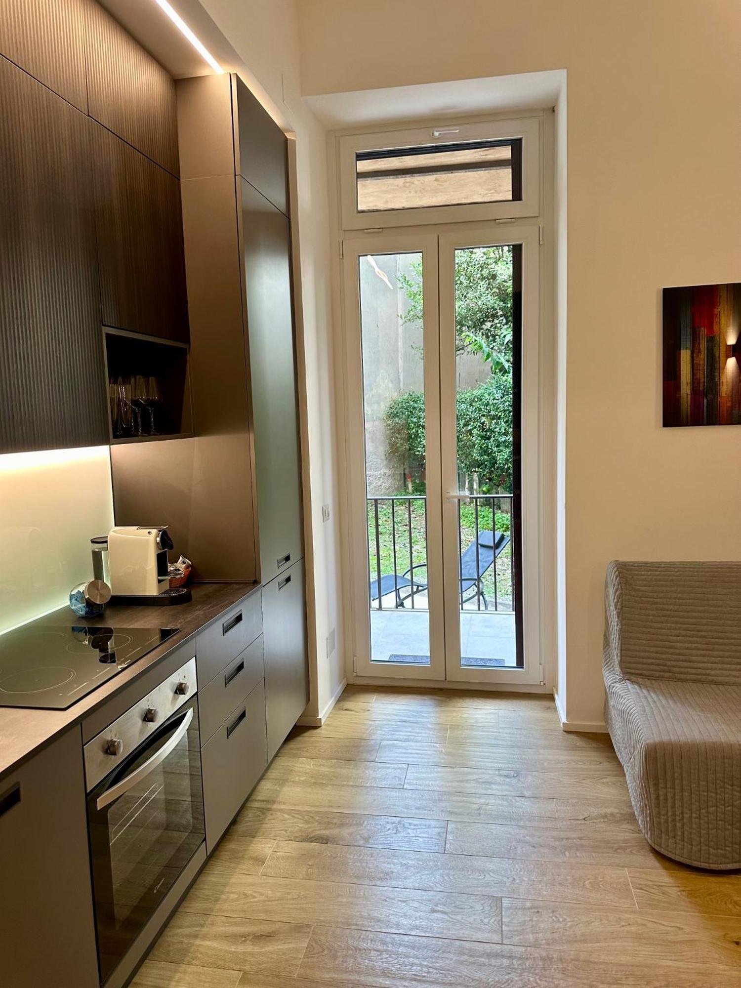 Lr Deluxe - Porta Venezia - Bilocale Con Giardino Privato Lejlighed *