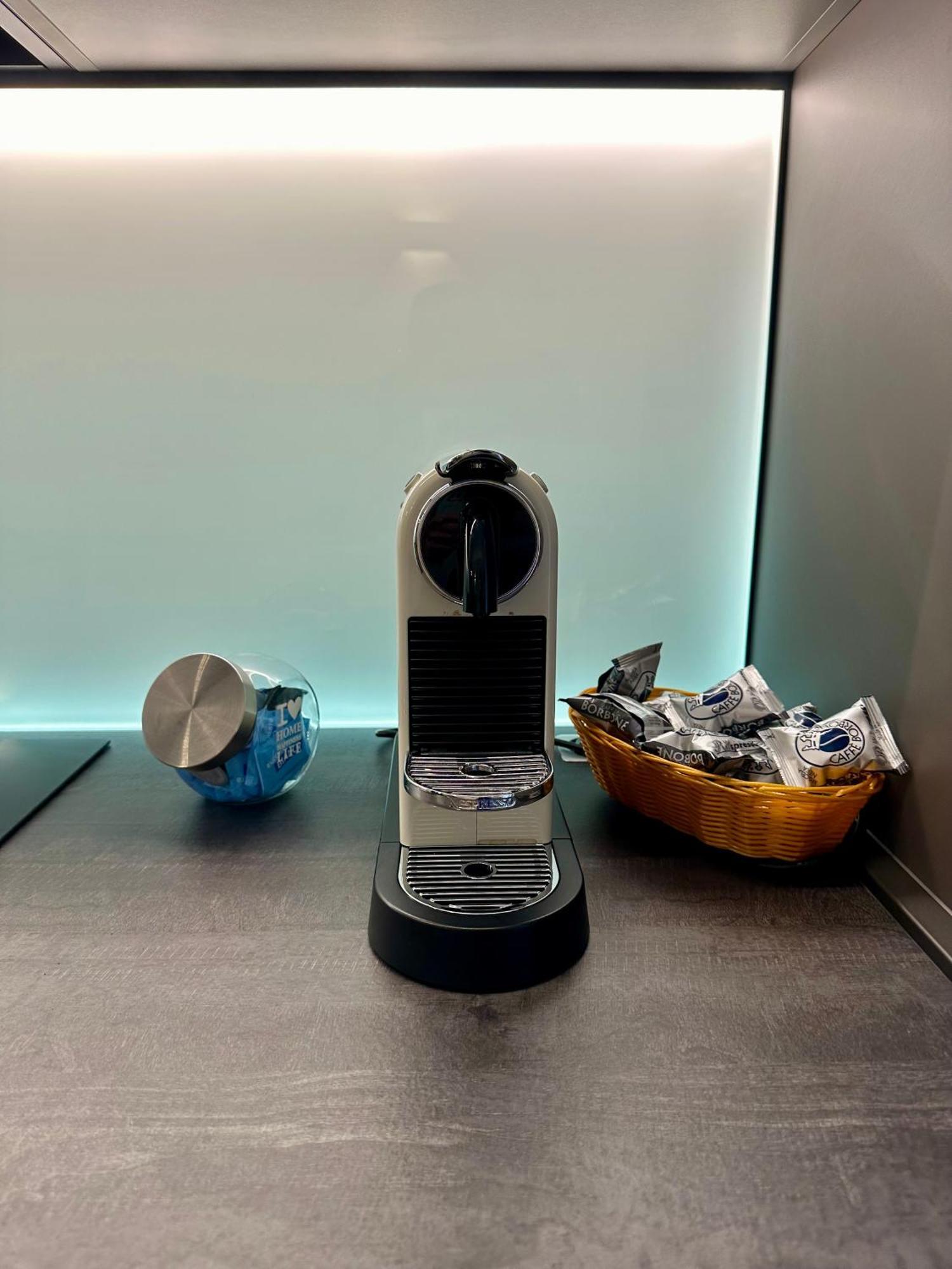 Lr Deluxe - Porta Venezia - Bilocale Con Giardino Privato Appartement Milaan