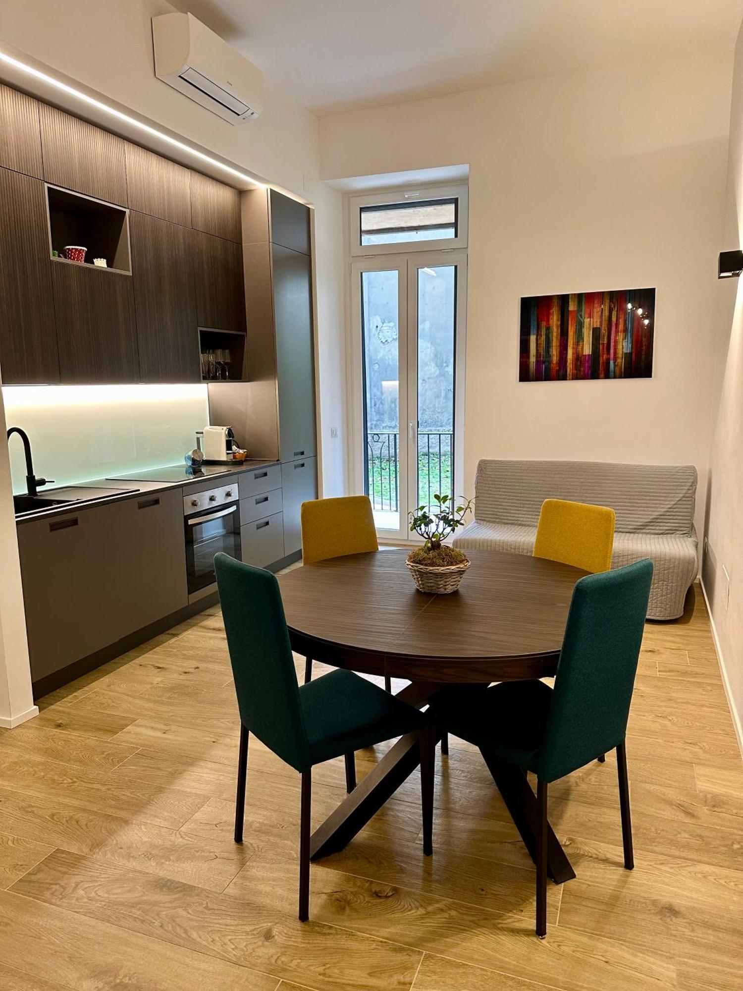 Appartement Lr Deluxe - Porta Venezia - Bilocale Con Giardino Privato *