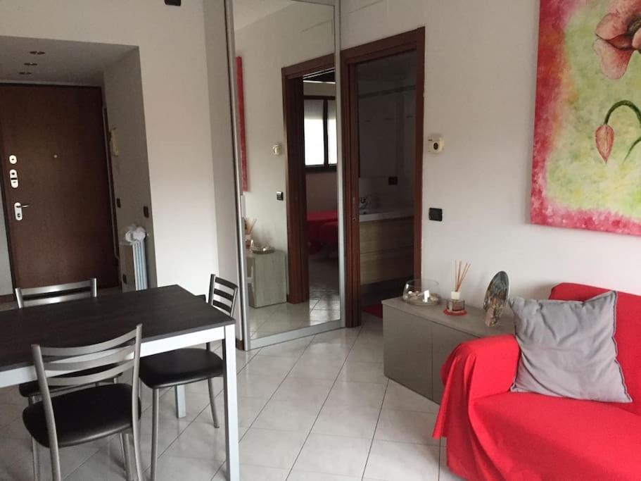 Flat Overlooking The Park Milano