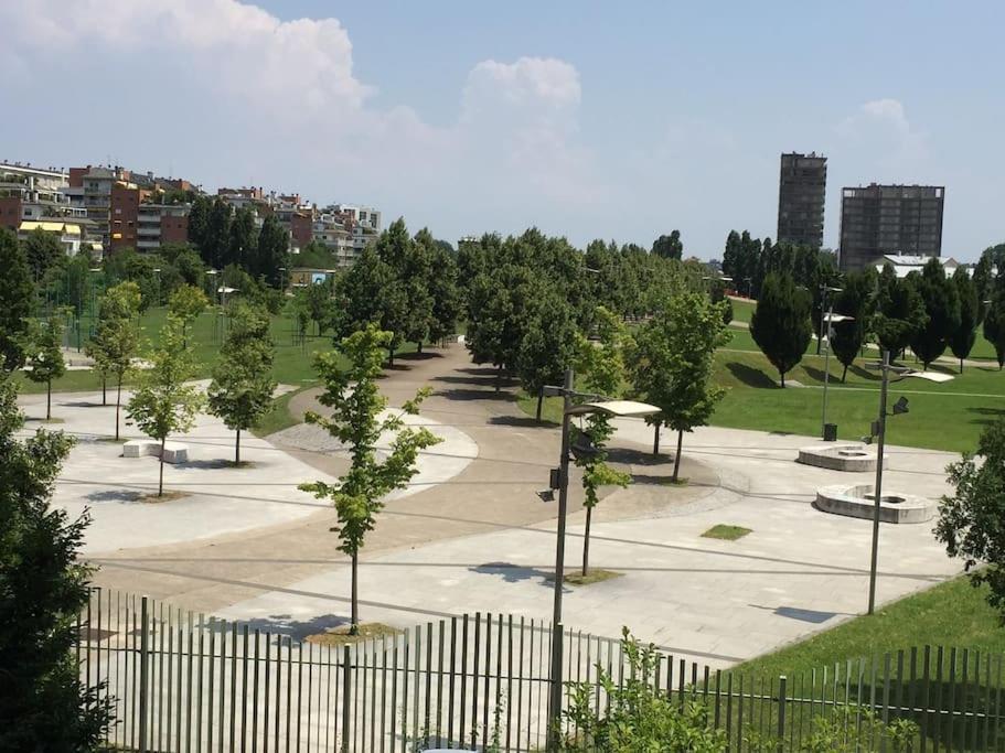Flat Overlooking The Park Appartamento *