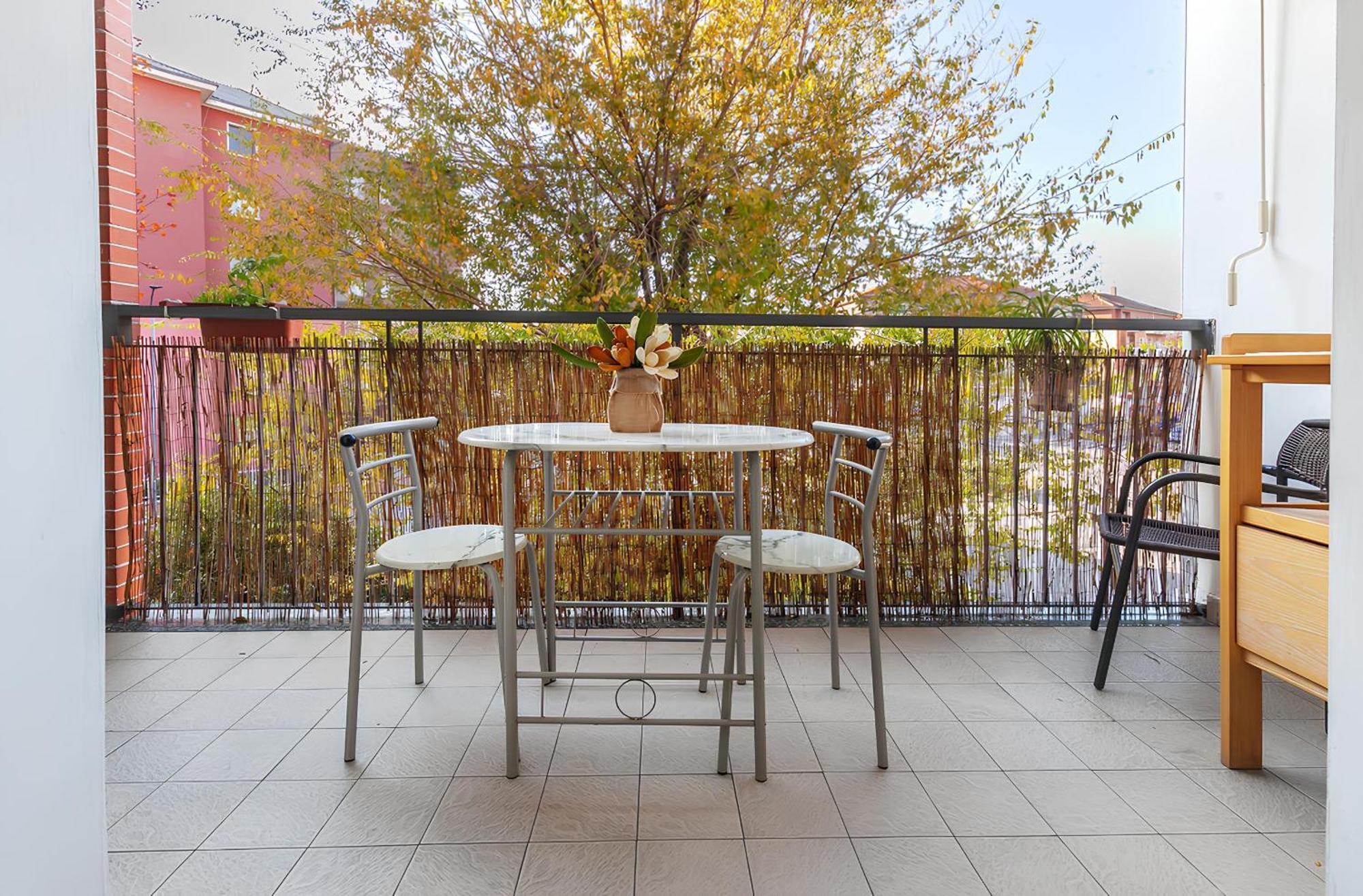 Appartement Isola-centrale 15 Minuti Dal Duomo M5 Milaan