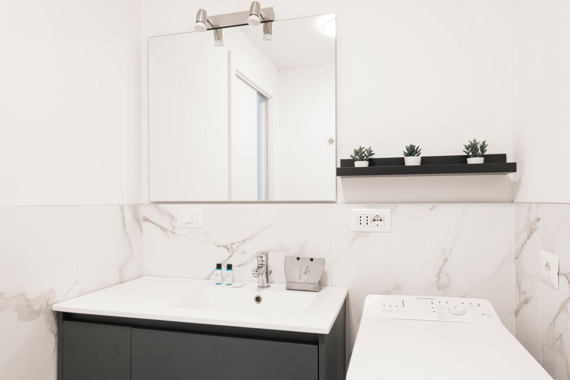 Leilighet Easylife - Elegante Moderno E Accogliente - La Tua Oasi In Citta