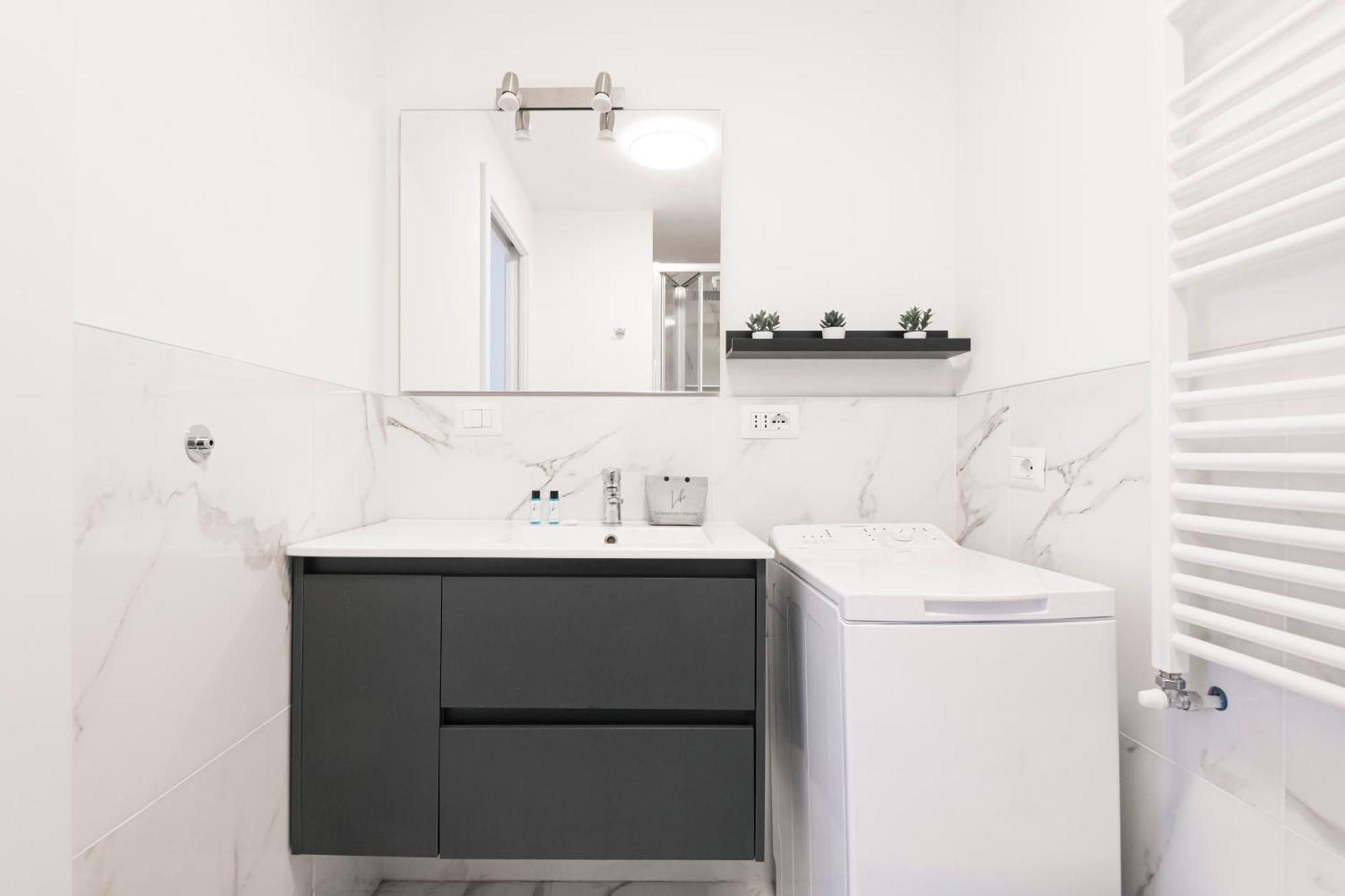 Leilighet Easylife - Elegante Moderno E Accogliente - La Tua Oasi In Citta Milano