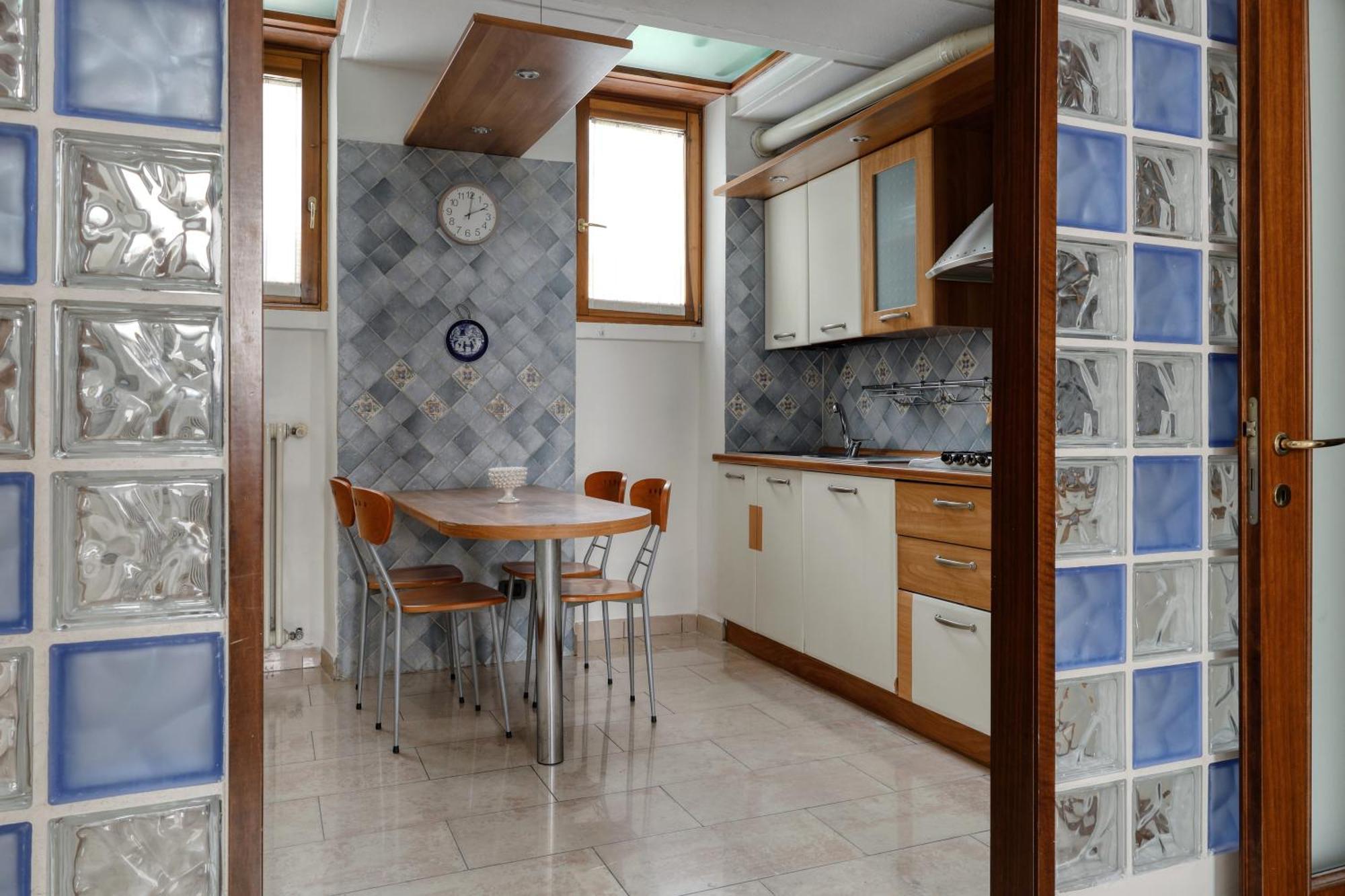 Appartement Luigi Bocconi 6 Pax Milaan