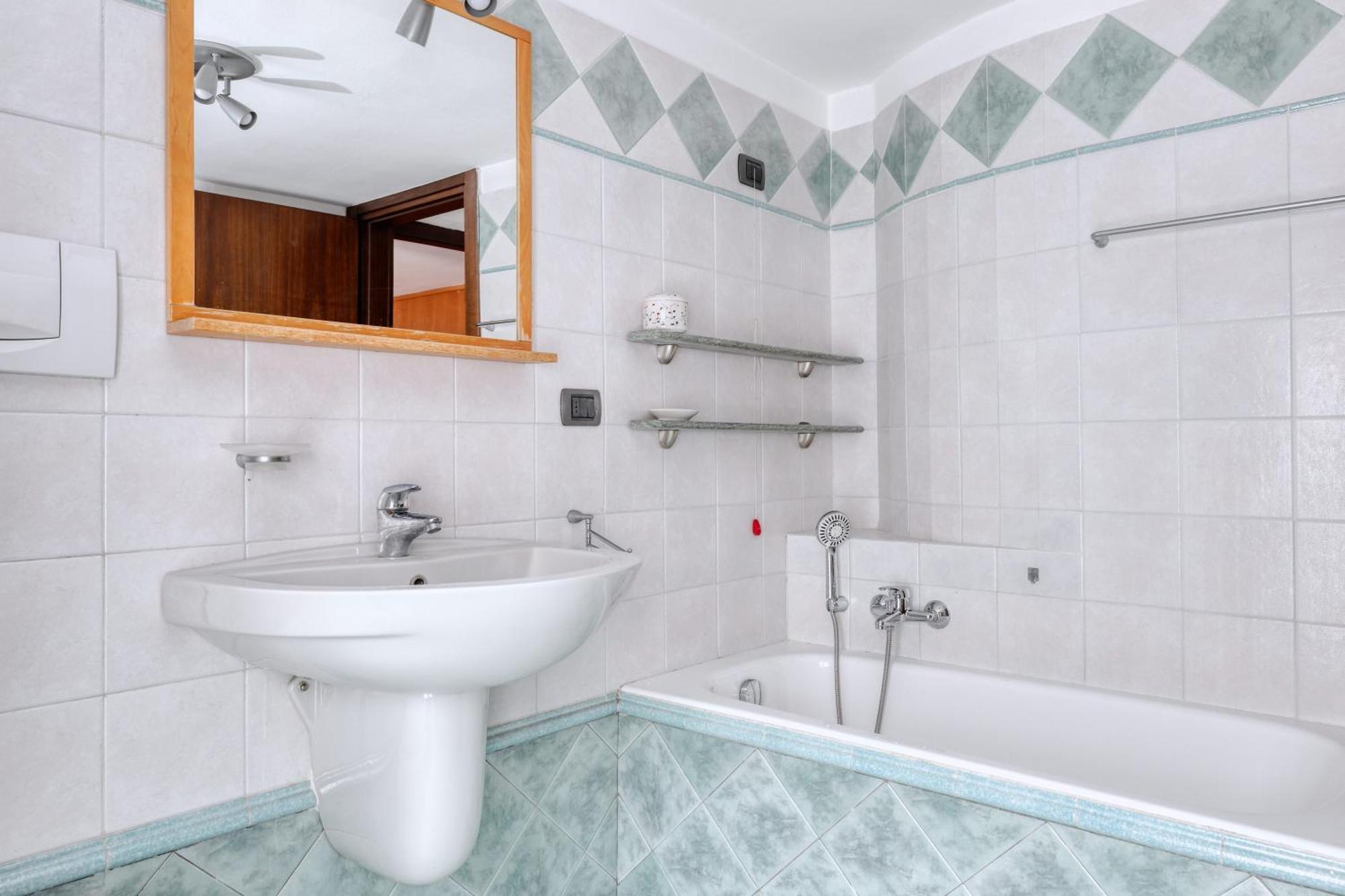 Appartement Luigi Bocconi 6 Pax Milaan