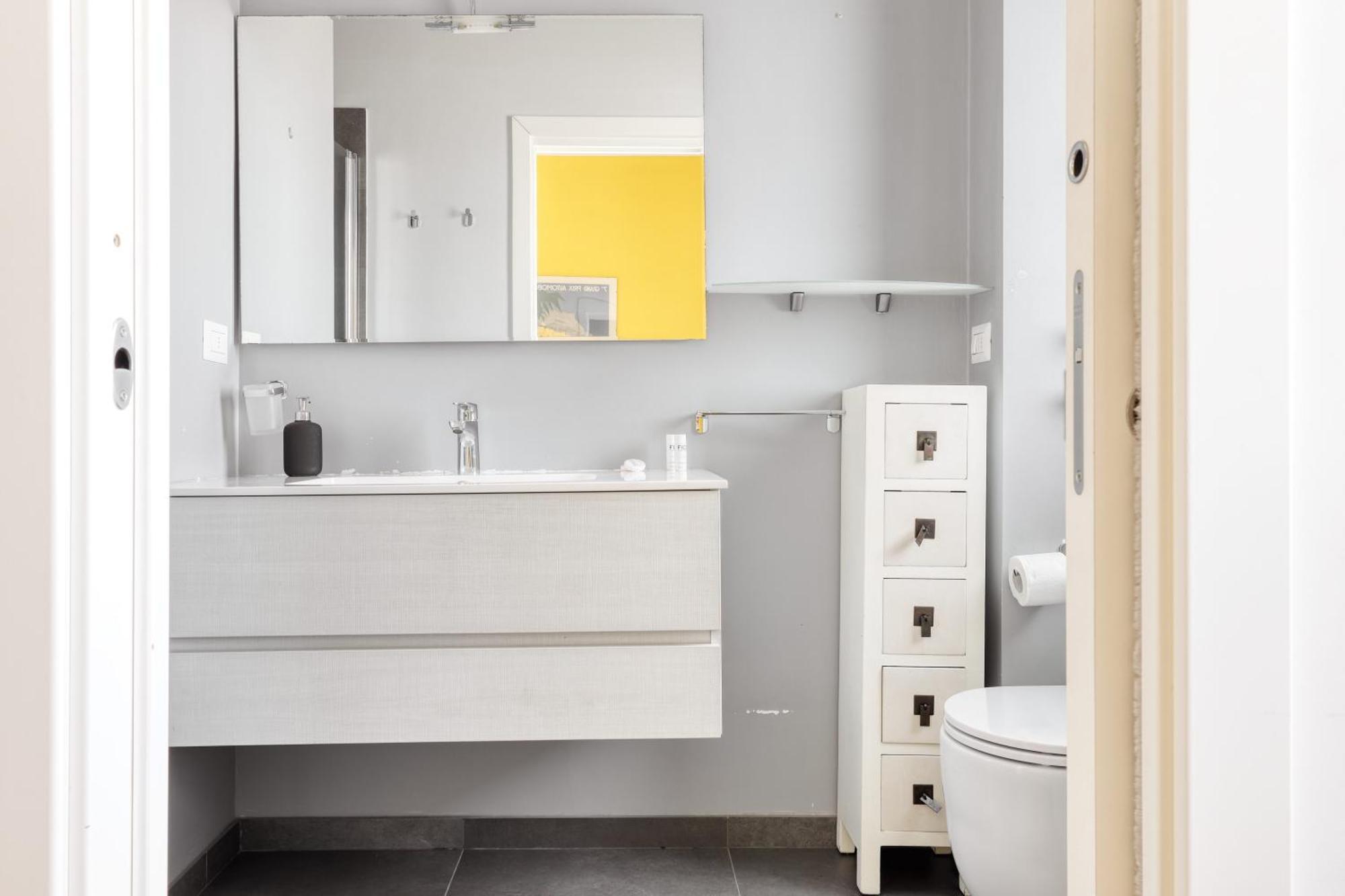 Appartamento Joivy Stylish 2br Flat Next To Navigli *