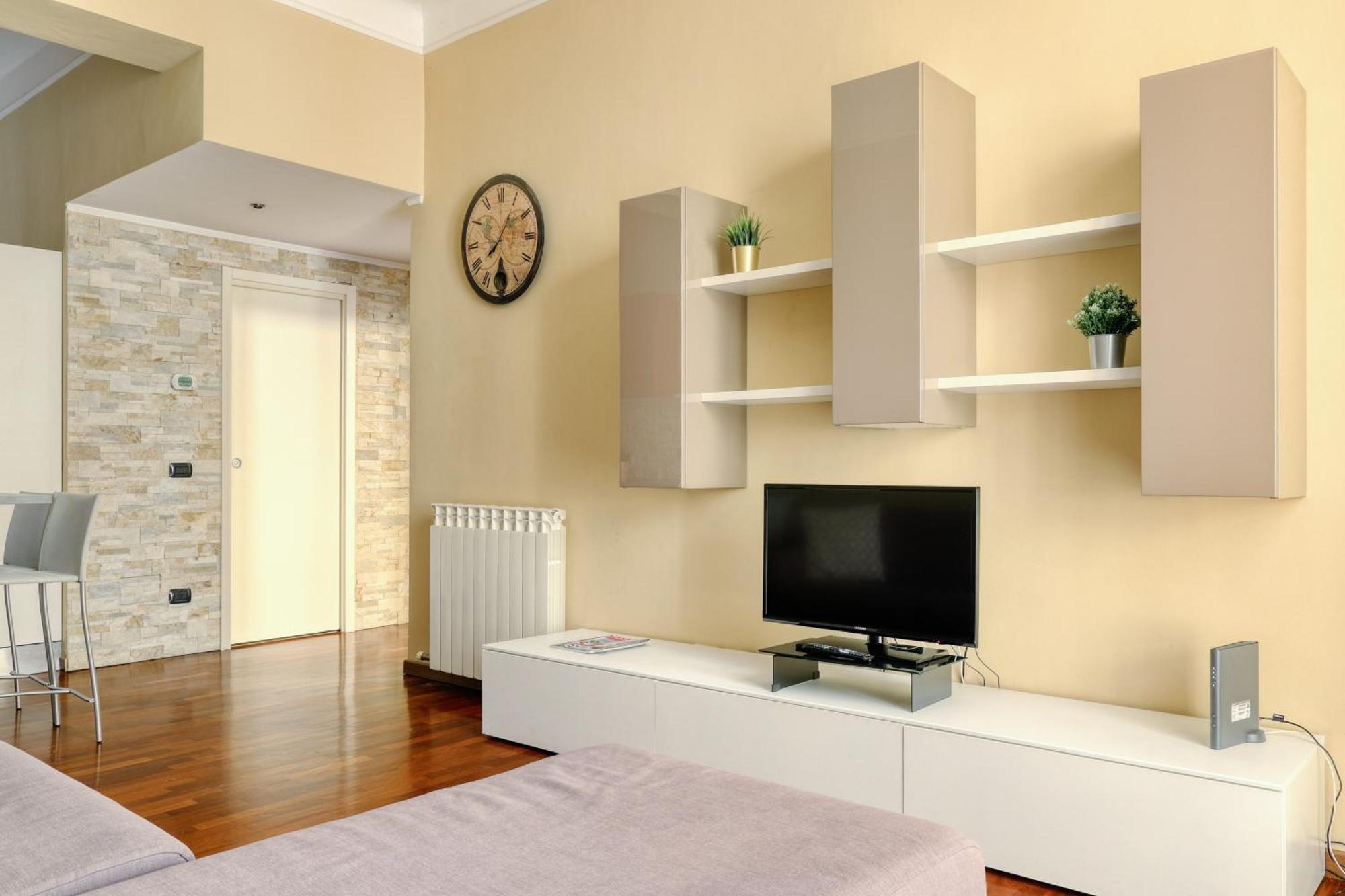 Joivy Inviting 1br Flat Near Citylife District Apartment *