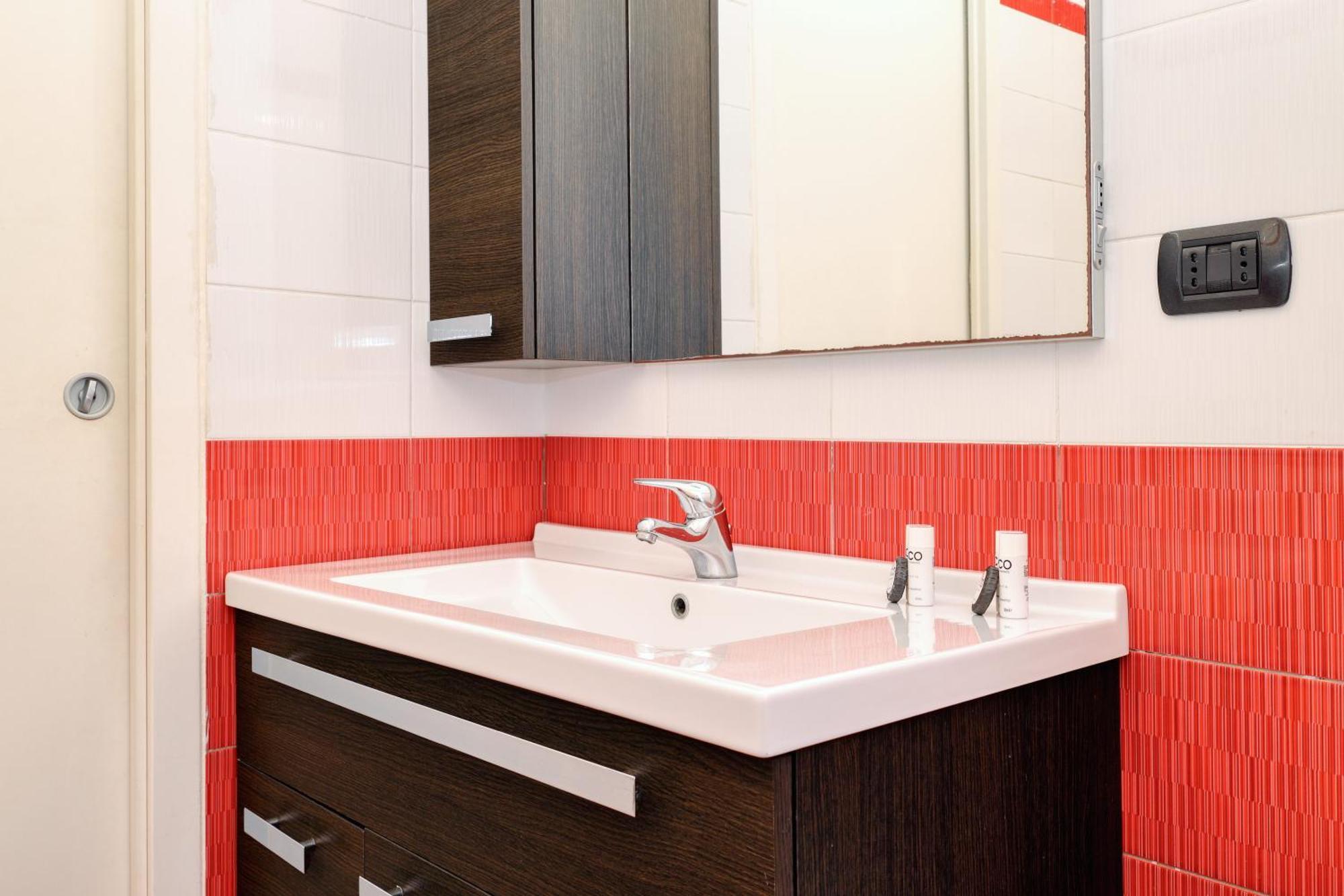 Joivy Inviting 1br Flat Near Citylife District Apartment *
