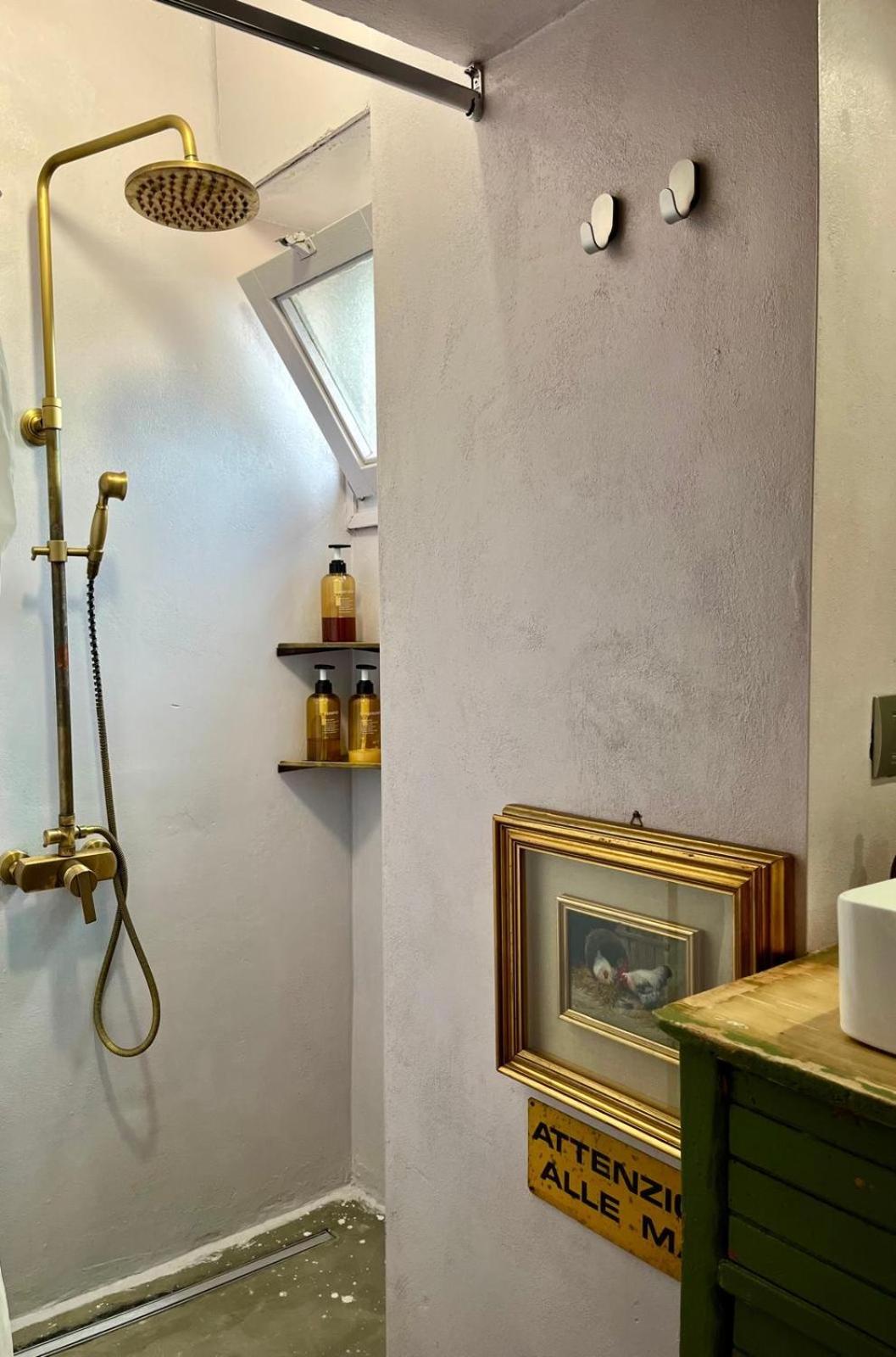 Charming And Design Attic Loft In Coolest Area Navigli Ticinese Mailand