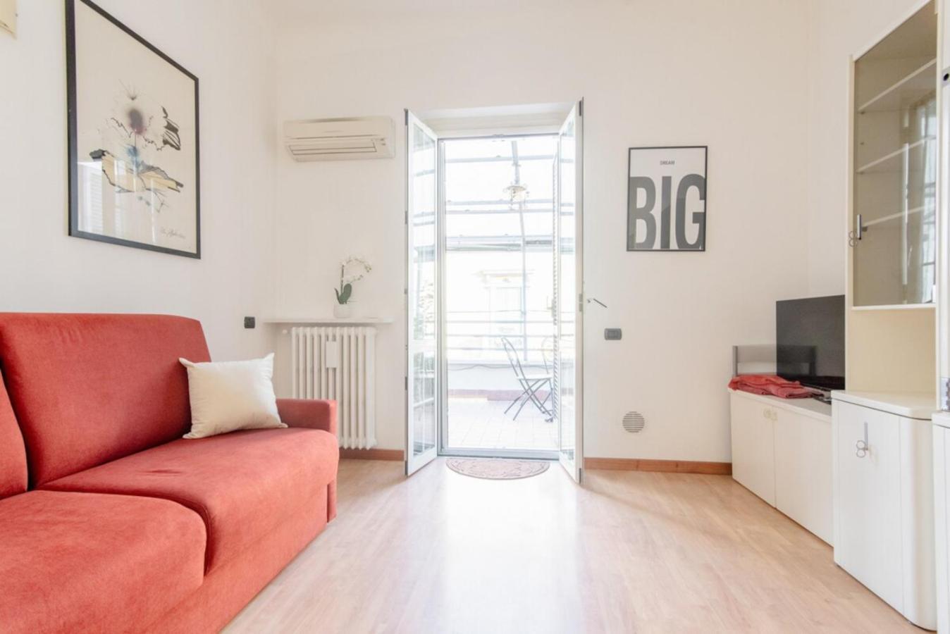 Stayeasy Moscova Terrace - Near Brera & Garibaldi Apartment