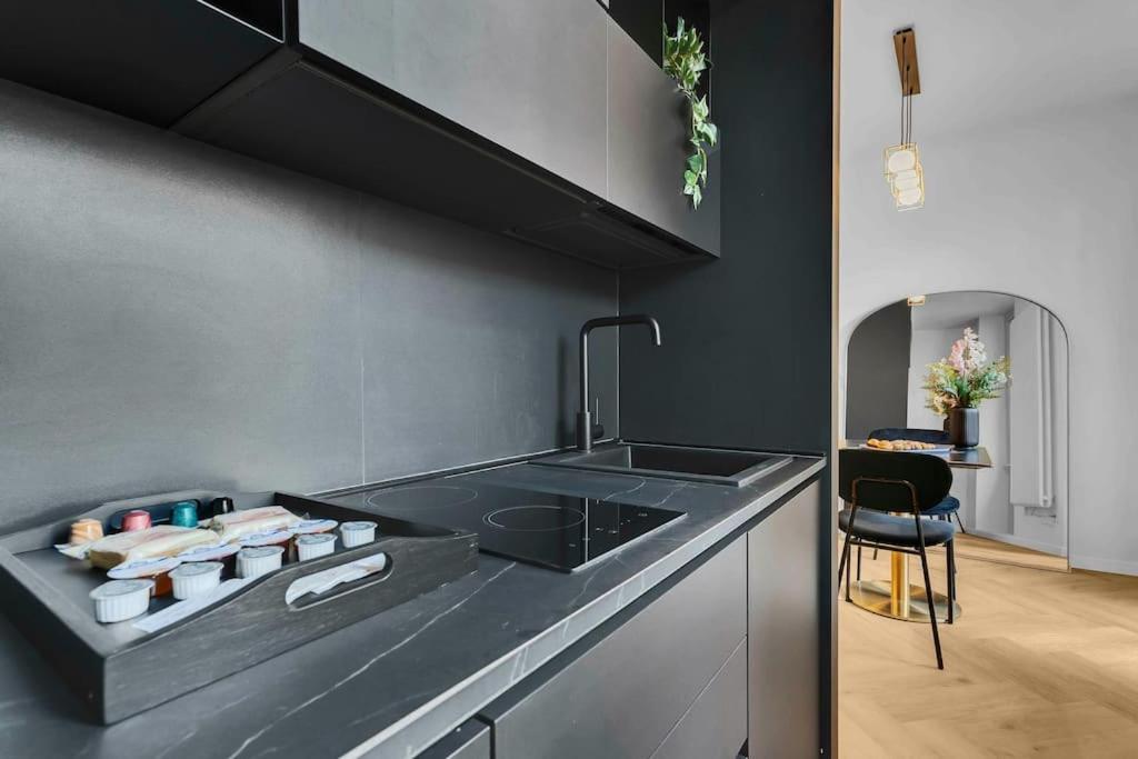 Casa Nanda - Flat Near Navigli And Tortona Area Appartamento
