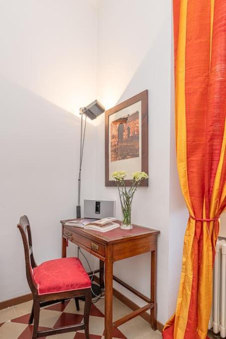 La Casa Di Ross * Milano