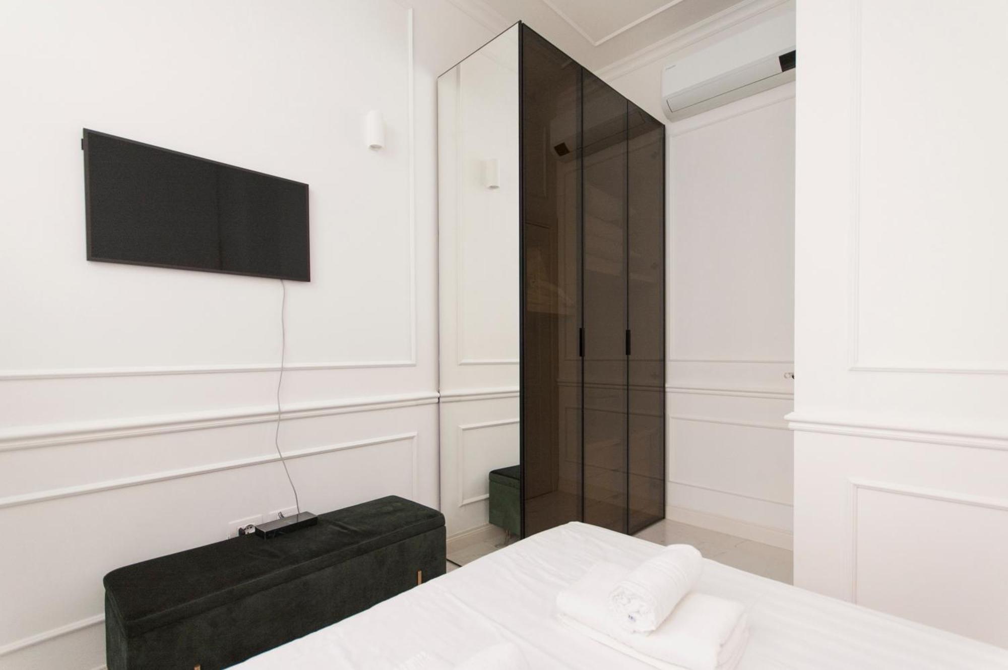 Youhosty - Mascagni 20 * Milan