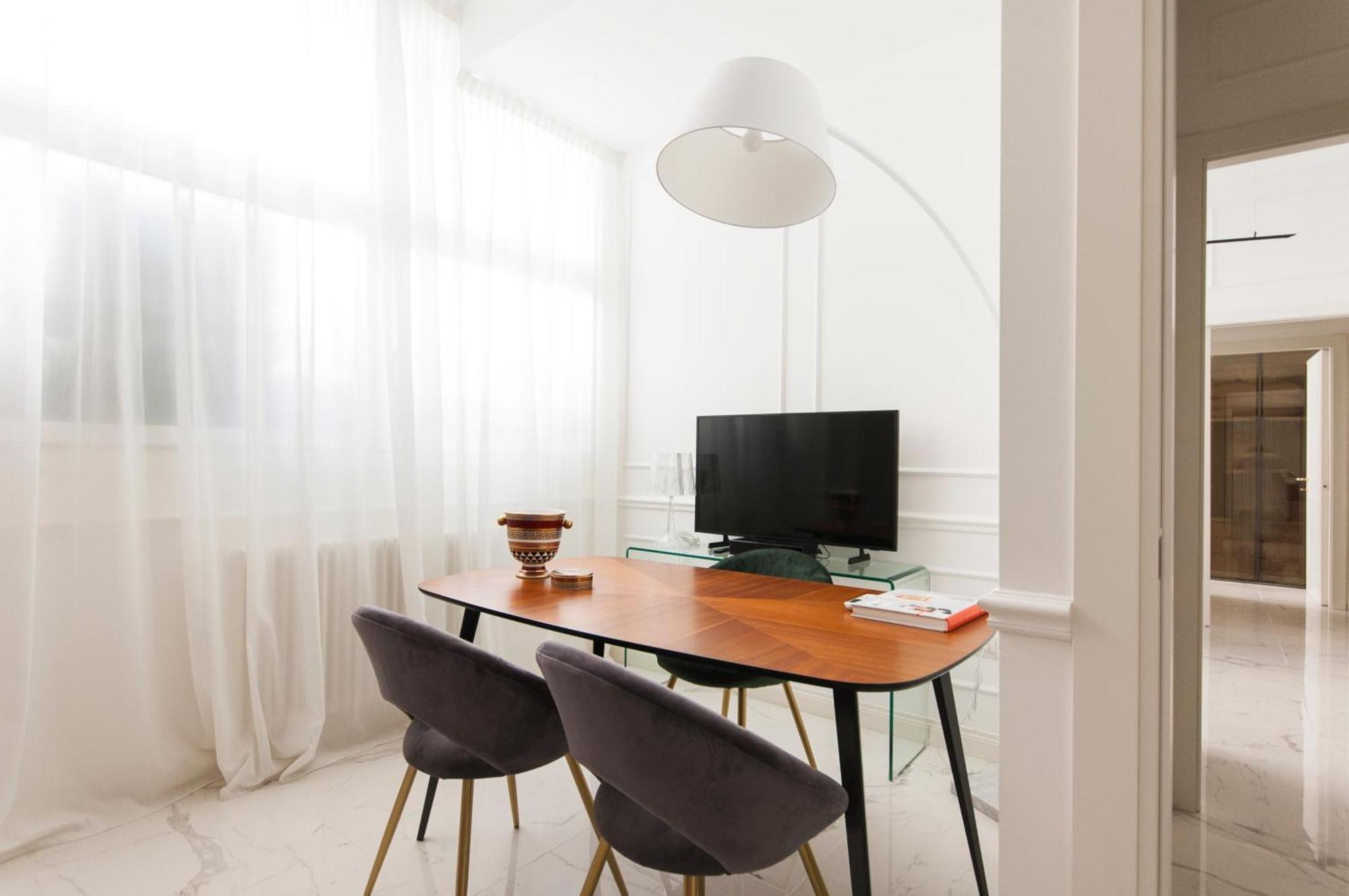 Apartment Youhosty - Mascagni 20