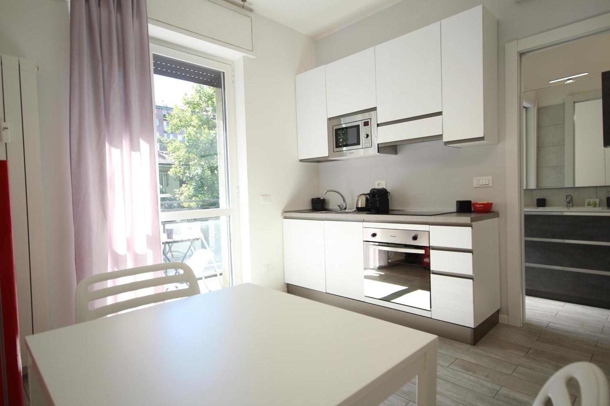 Veniero A - Sx * Milano