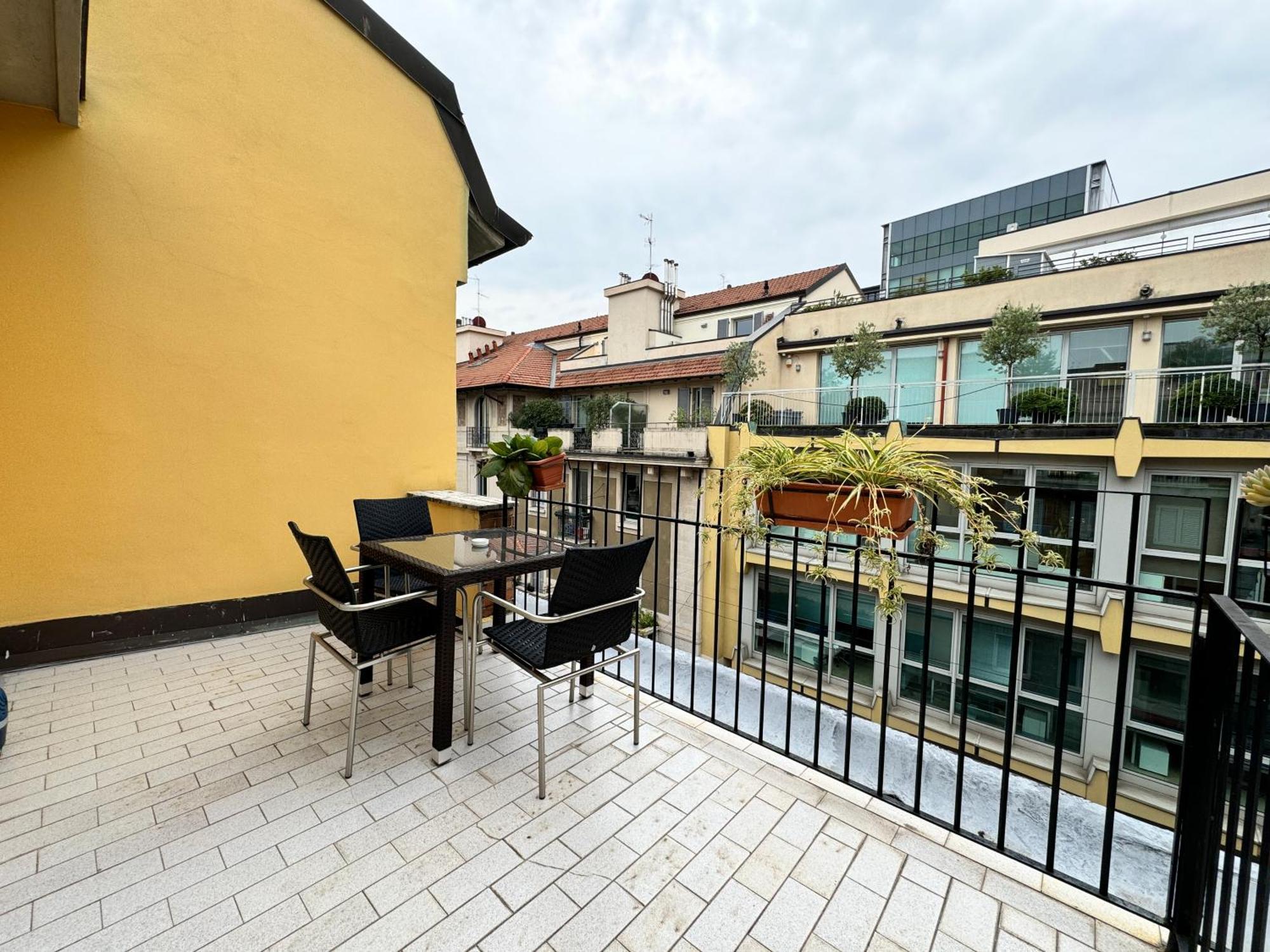 Parma 2* Milano