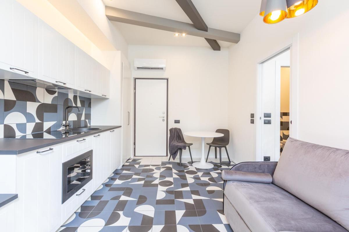 3fo6 -navigli-duomo - Luxury Modern Apartment Milan