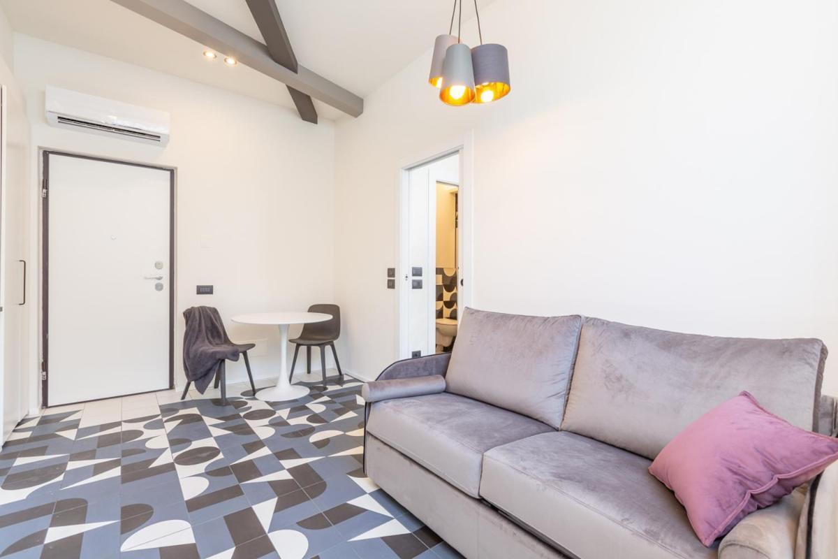 3fo6 -navigli-duomo - Luxury Modern Milan