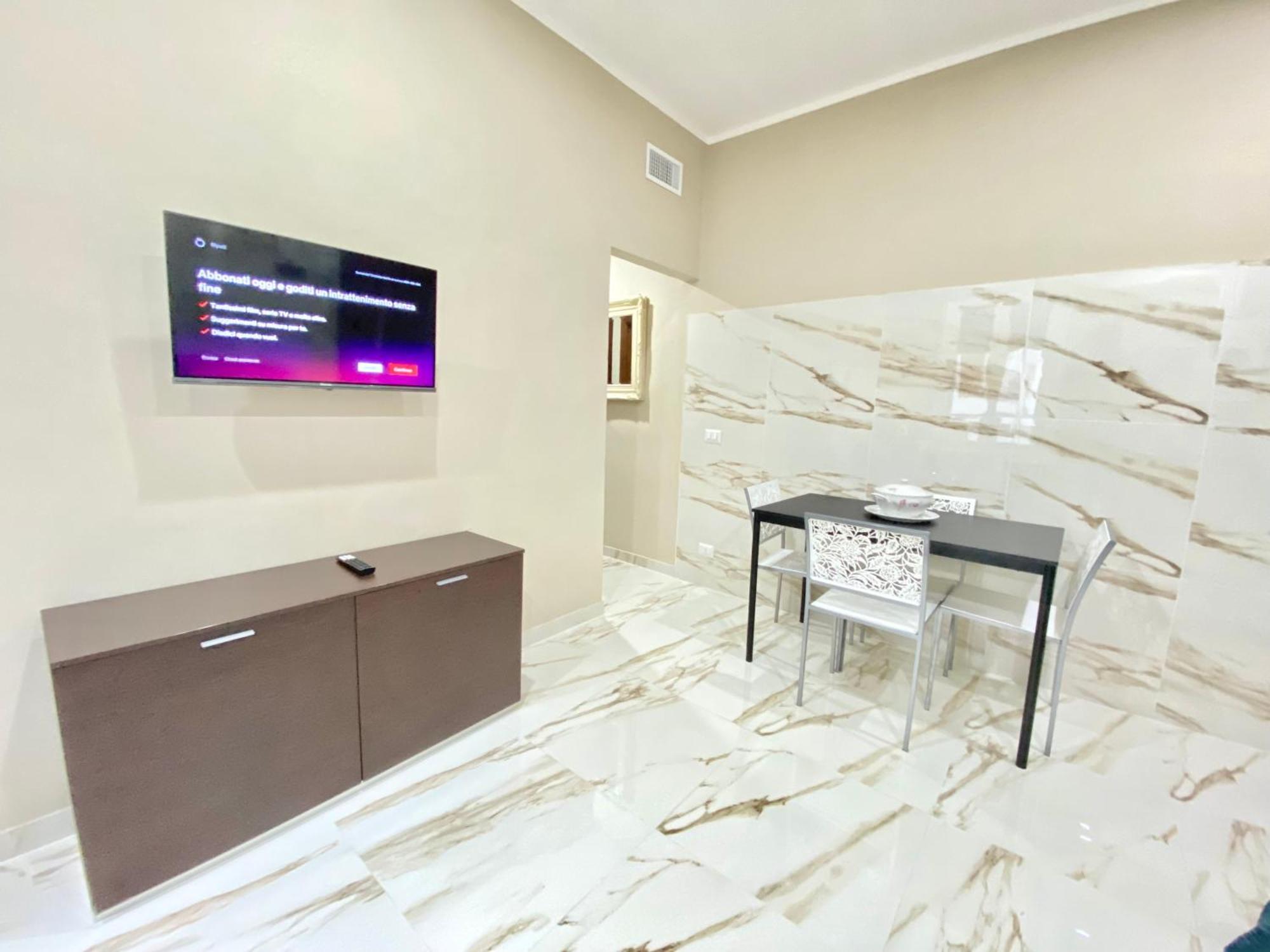 Home Apartment *