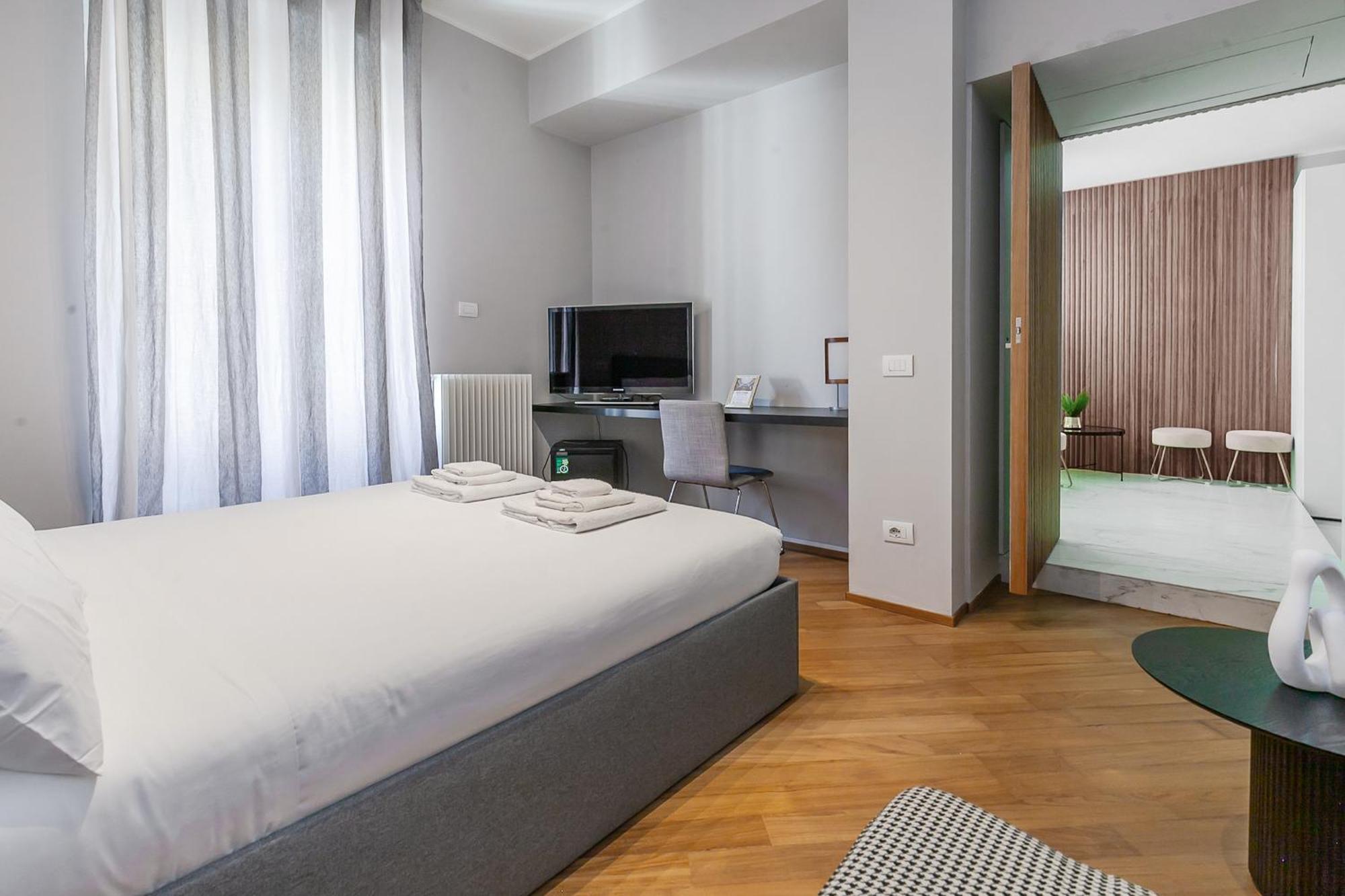Apartment San Babila Prestige - A Few Steps From Duomo