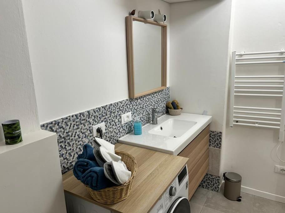 3 Bedrooms Flat Fully Equipped With Pool & Tennis Leilighet Milano