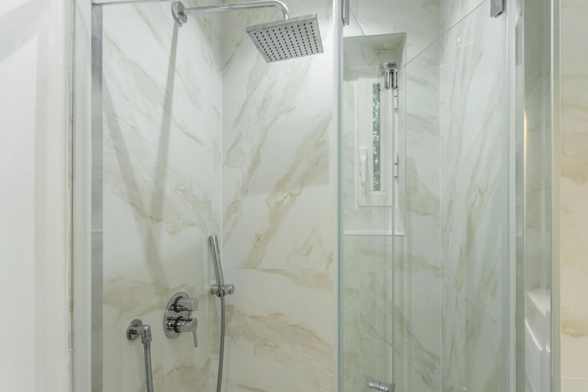 Lecco By Halldis Apartment *