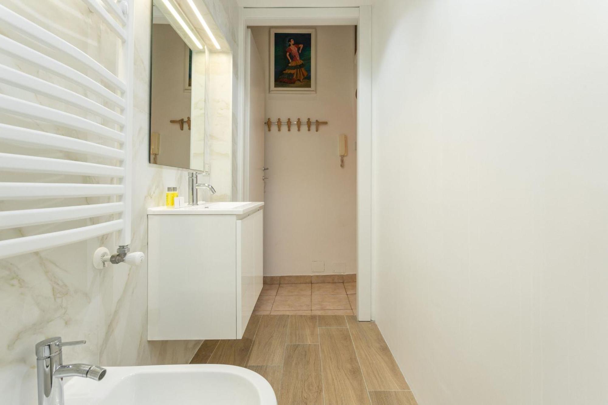 Lecco By Halldis Apartment *