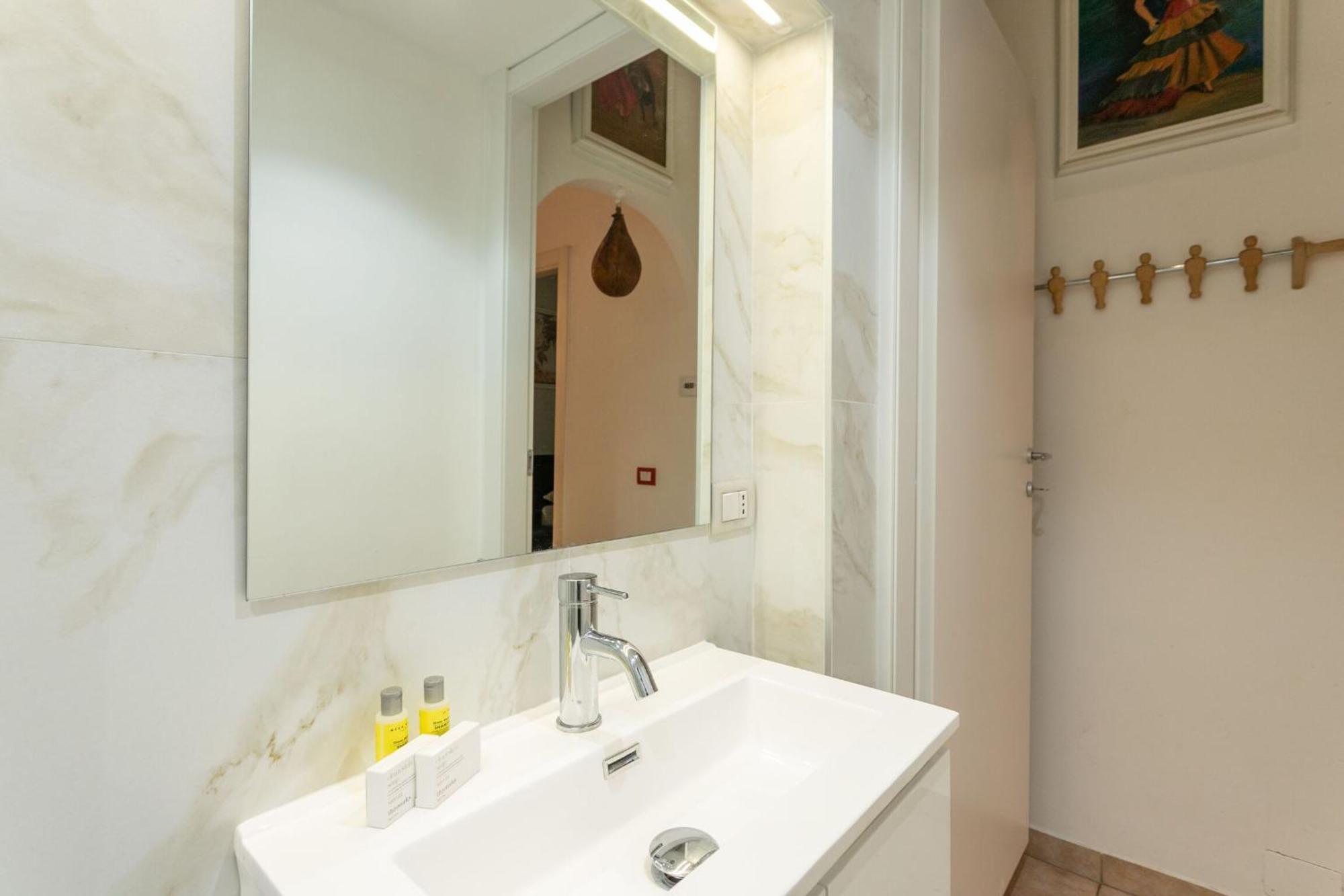 Lecco By Halldis Apartment