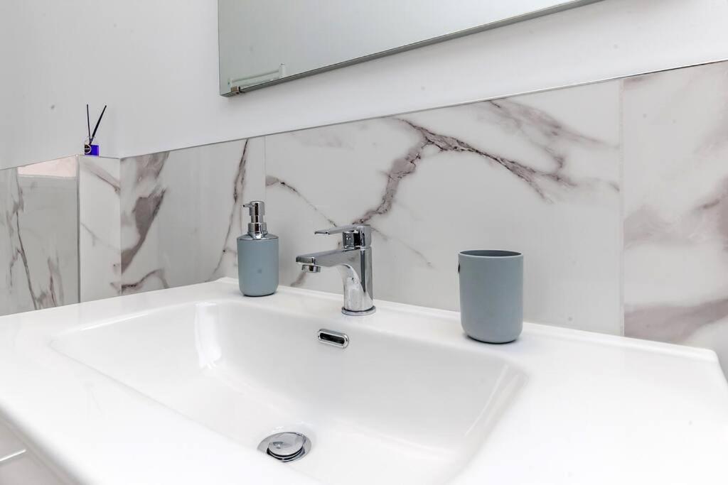 Apartment Bicocca Metro House