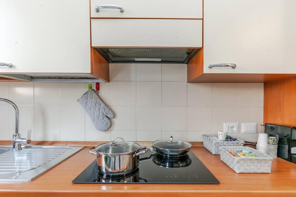 Apartment Bicocca Metro House *