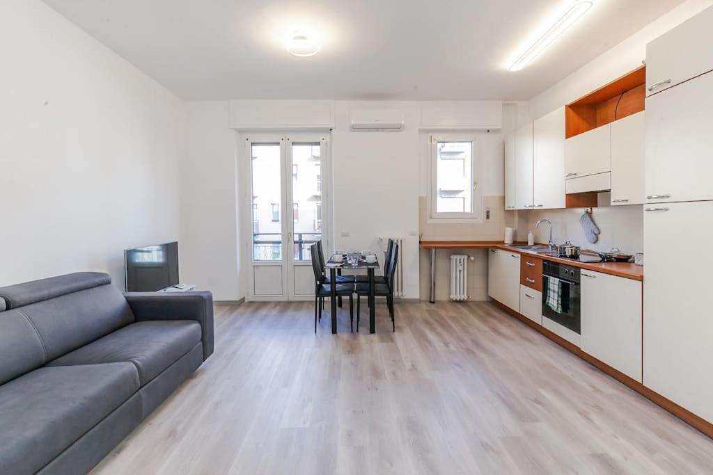 Apartment Bicocca Metro House