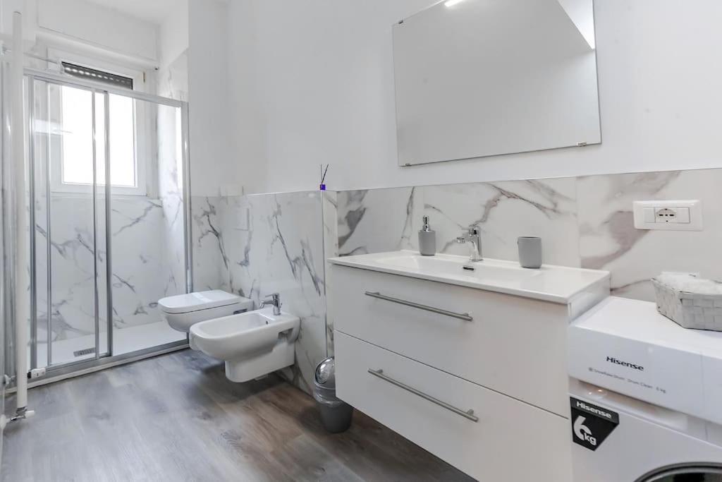 Apartment Bicocca Metro House *