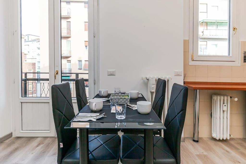Bicocca Metro House Apartment