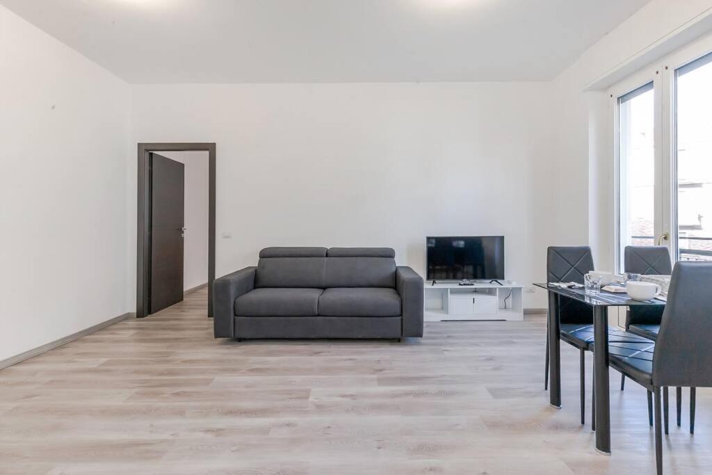 Apartment Bicocca Metro House