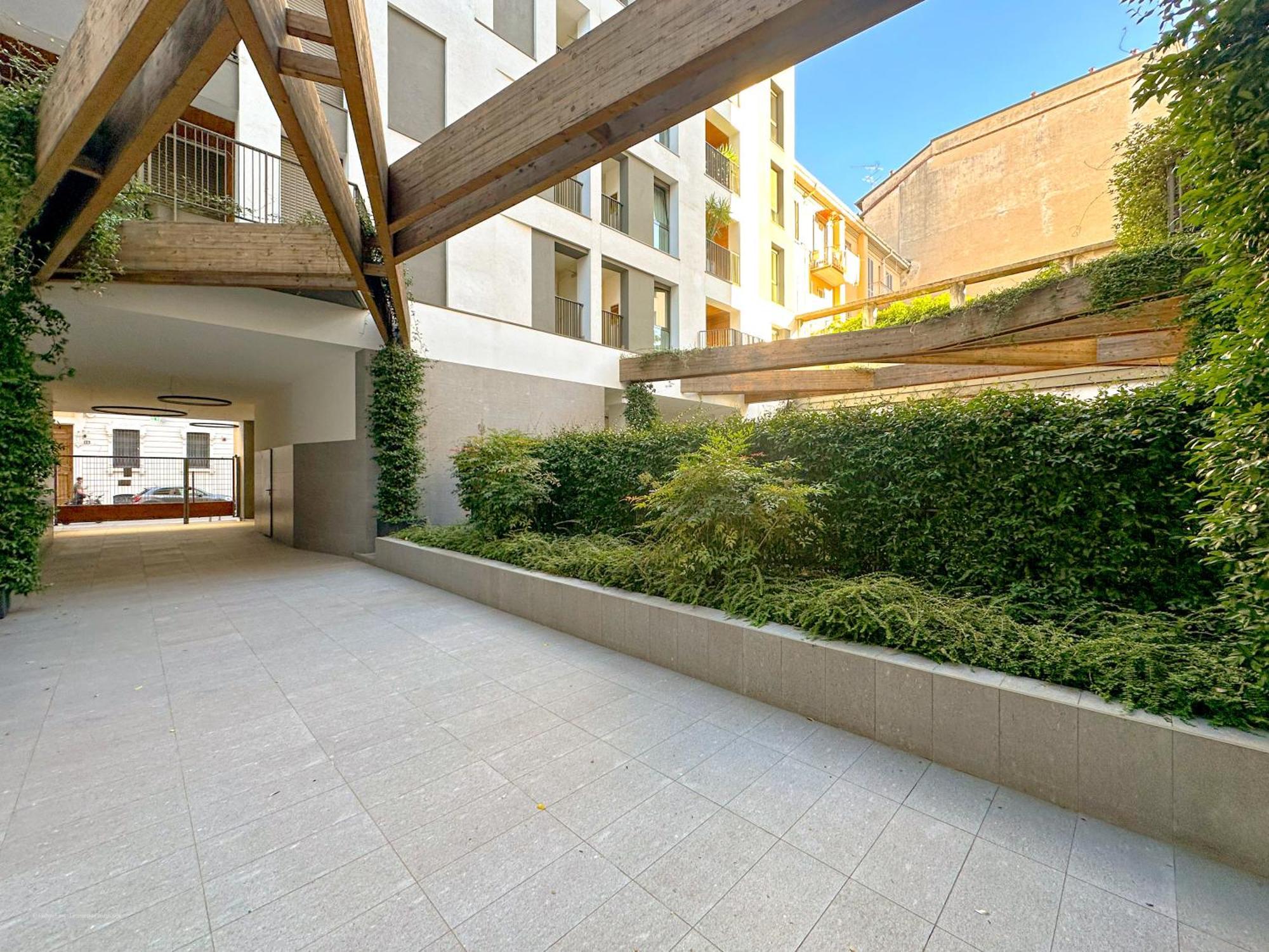 Menotti 11 - 15 Min Dal Duomo Apartment *