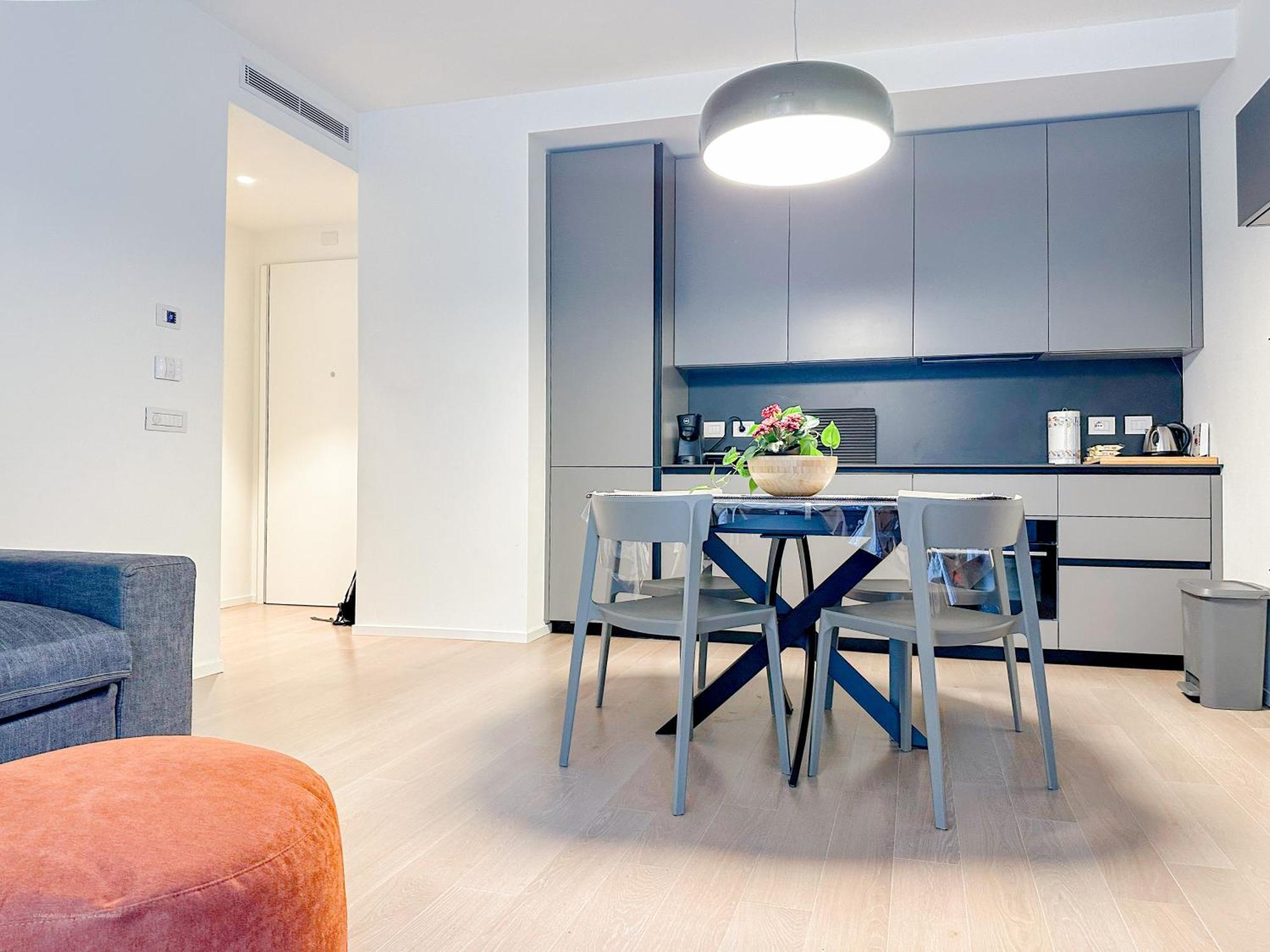 Menotti 11 - 15 Min Dal Duomo Apartment Mailand