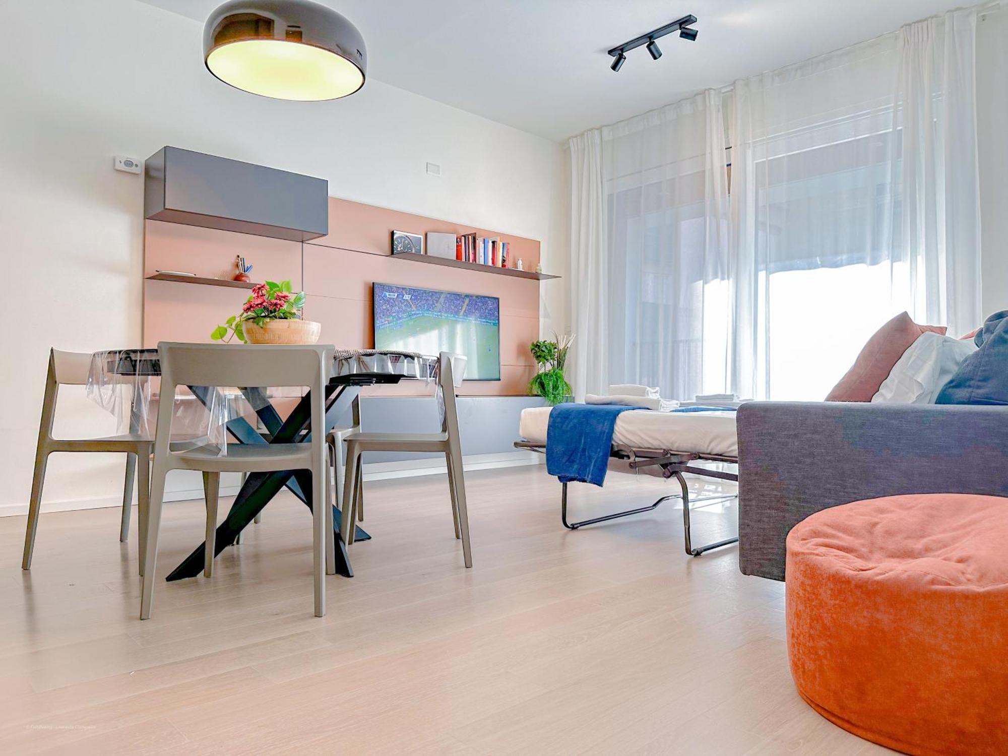 Menotti 11 - 15 Min Dal Duomo Apartment