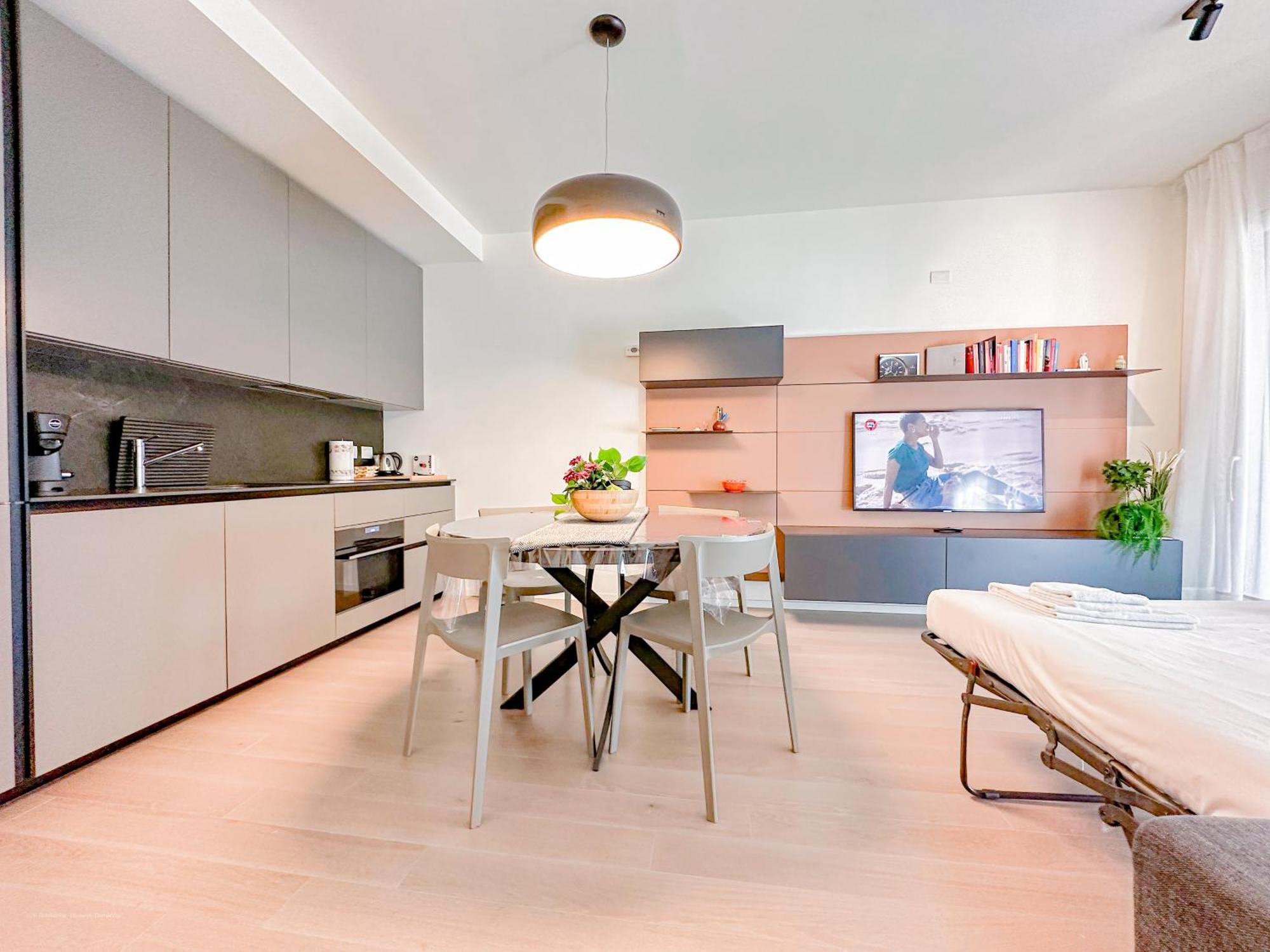 Menotti 11 - 15 Min Dal Duomo Apartment *