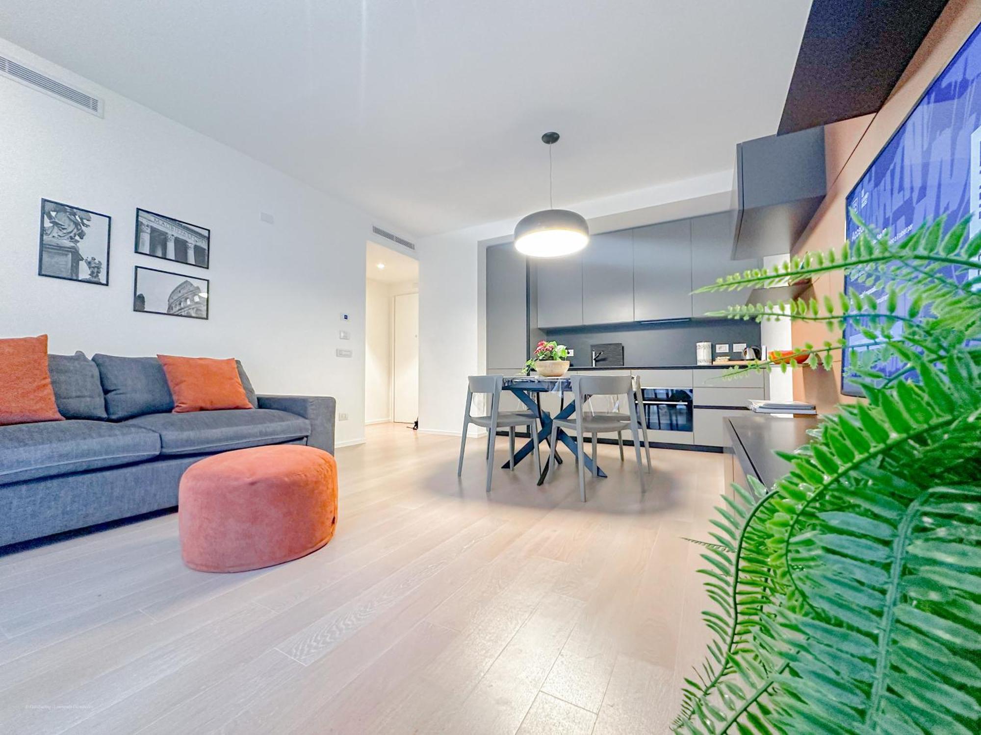 Menotti 11 - 15 Min Dal Duomo Apartment *