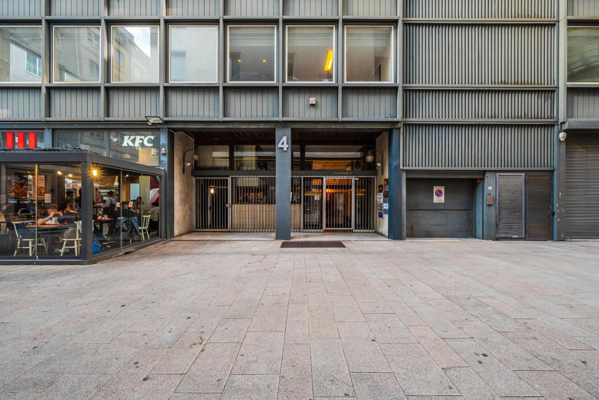 The Boutique - Iconic In Galleria Duomo With Private Parking Milan