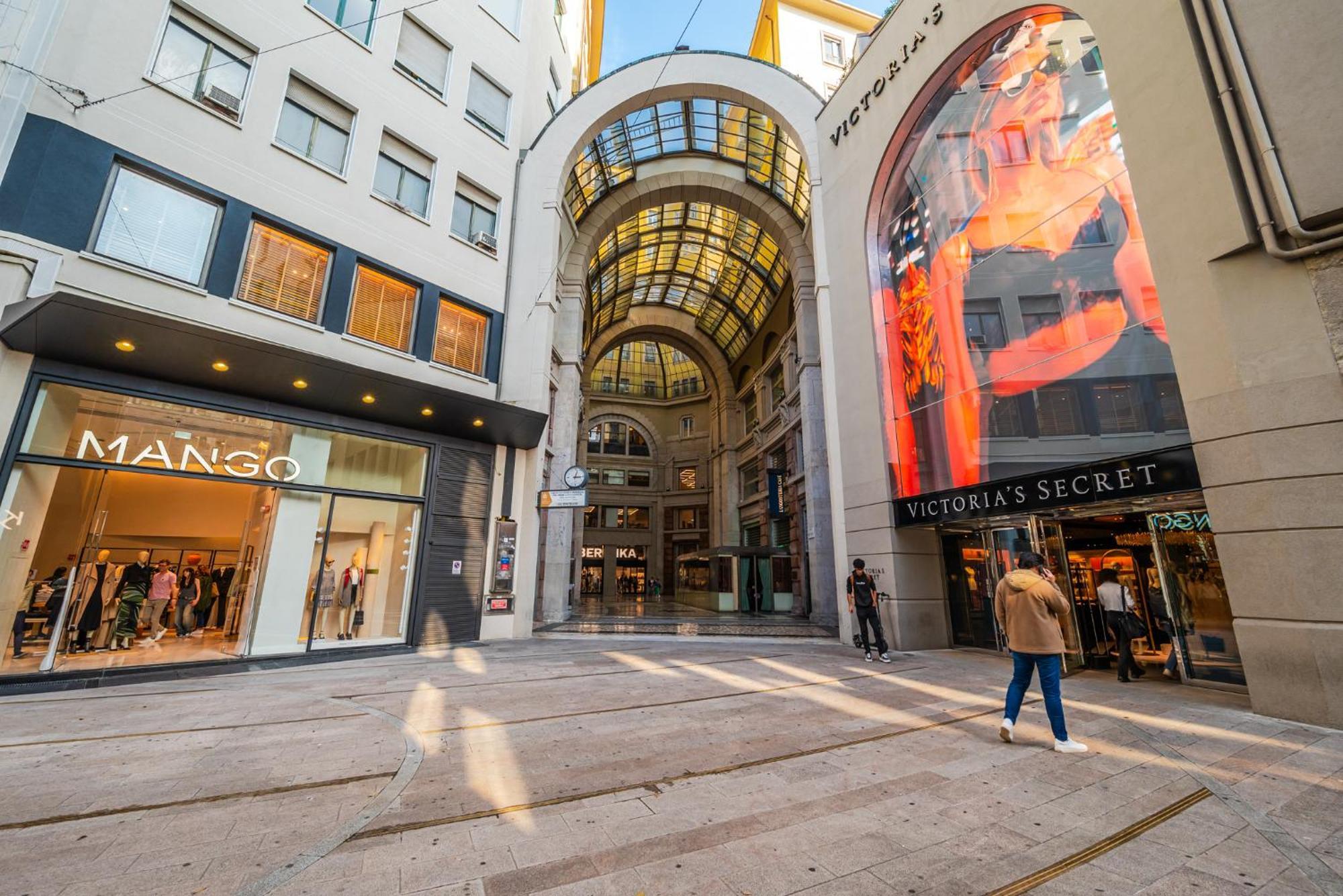 The Boutique - Iconic In Galleria Duomo With Private Parking
