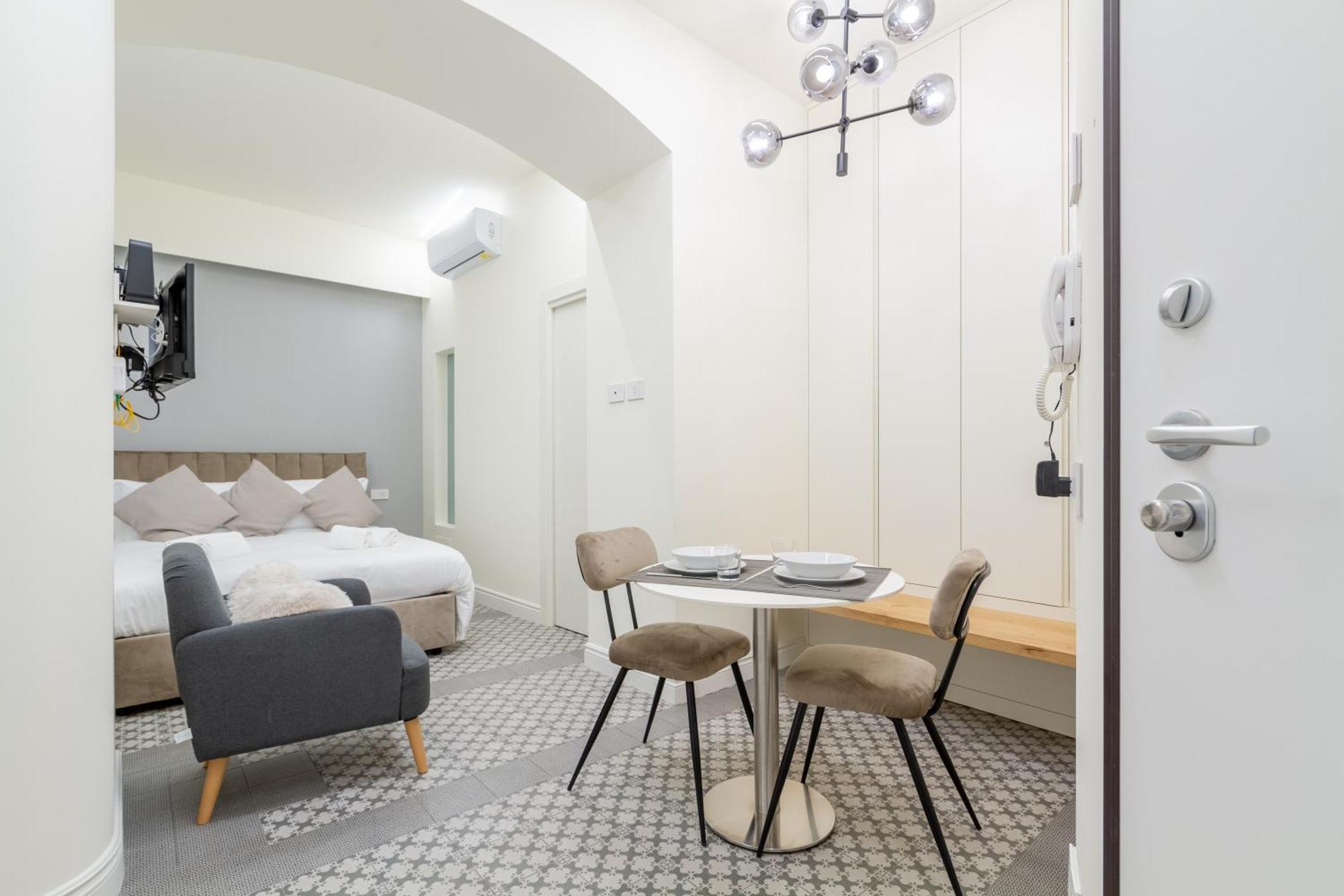 Apartment Centro Storico Vetra M4-studio 10min Walk Duomo *