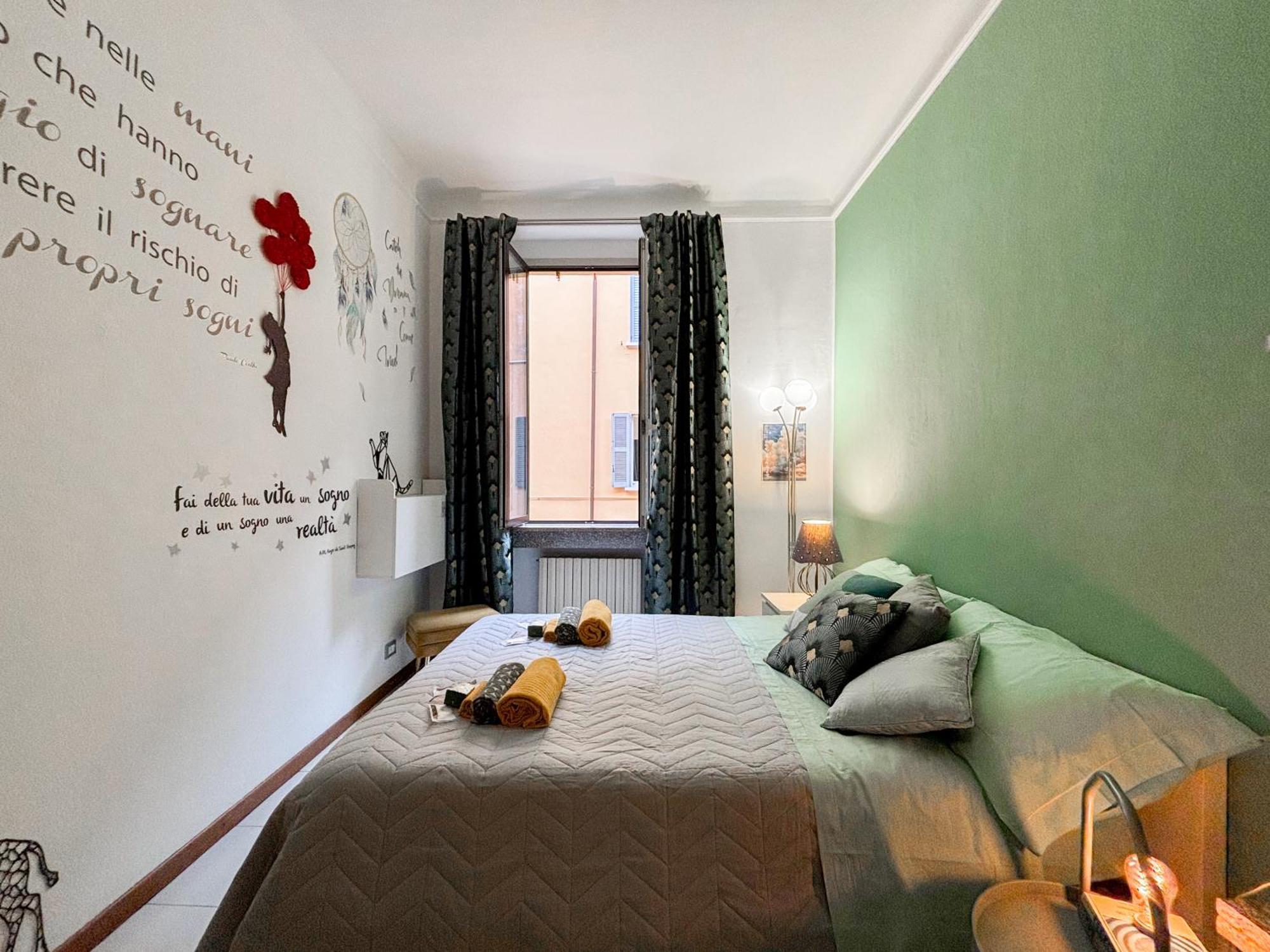 Elegant Three-room In Porta Romana Milan