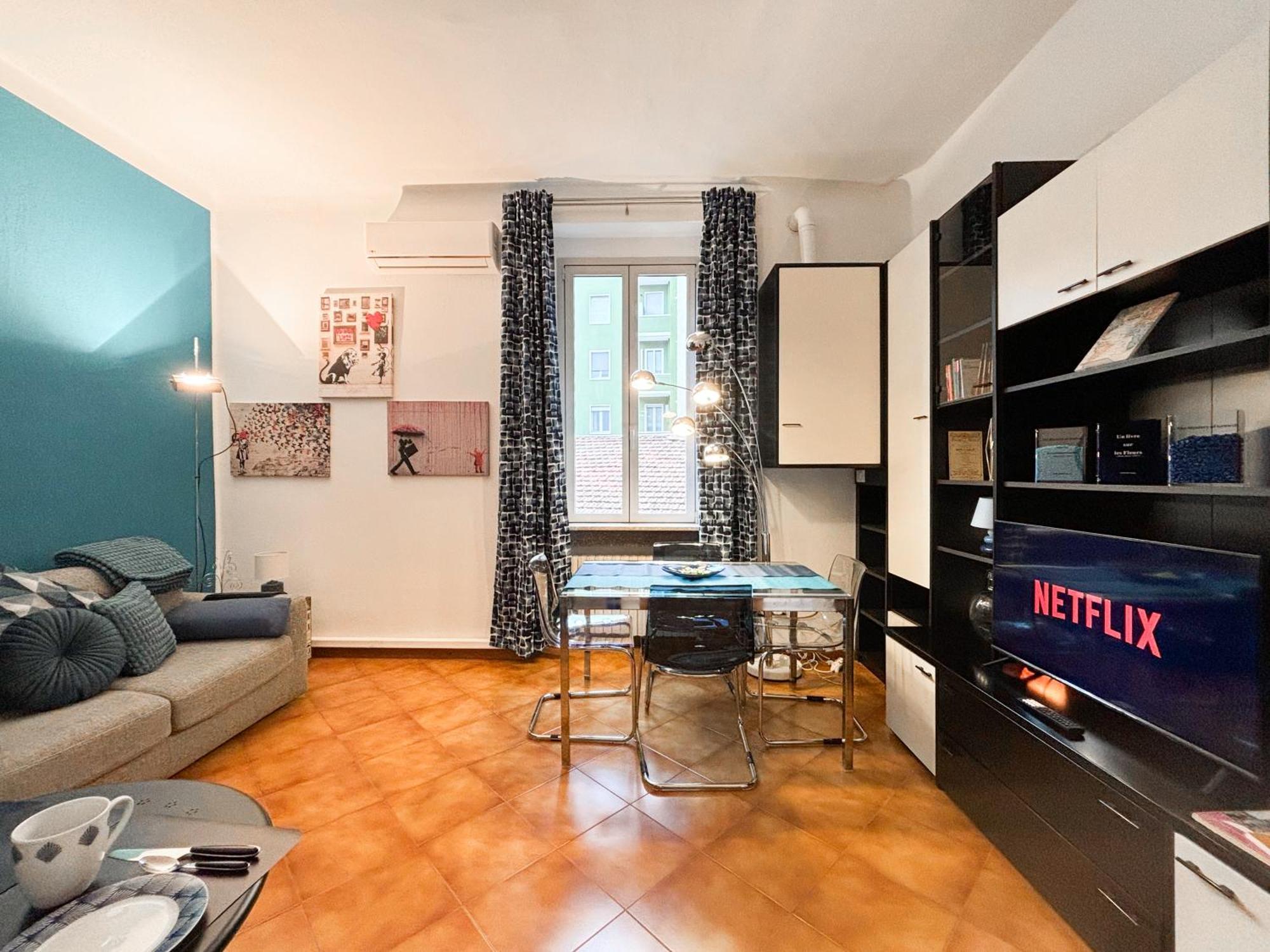 Elegant Three-room In Porta Romana Apartment