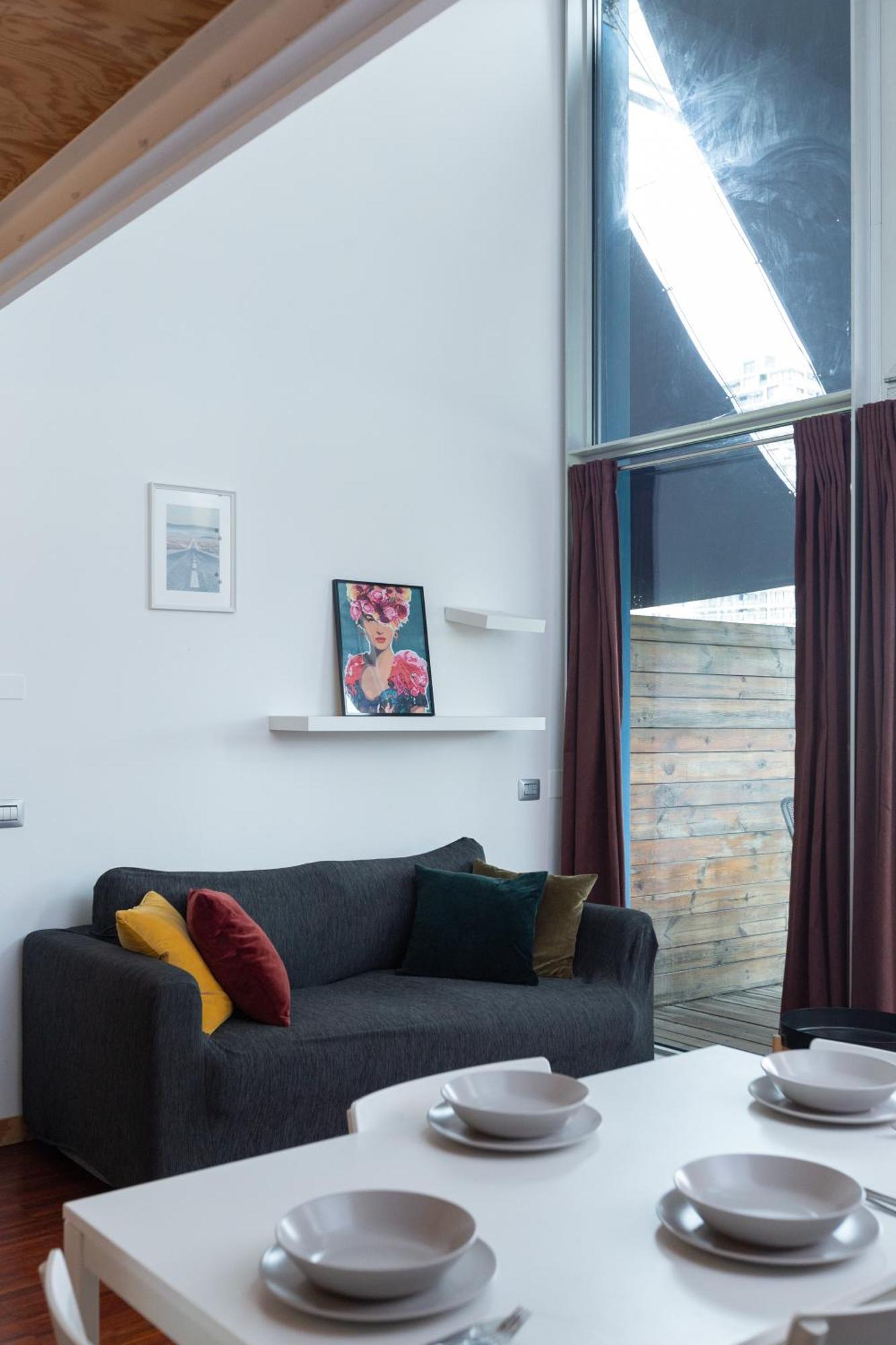 White And Brown Exclusive Loft With Terrace - Free Parking - M2 Station Apartment Mailand