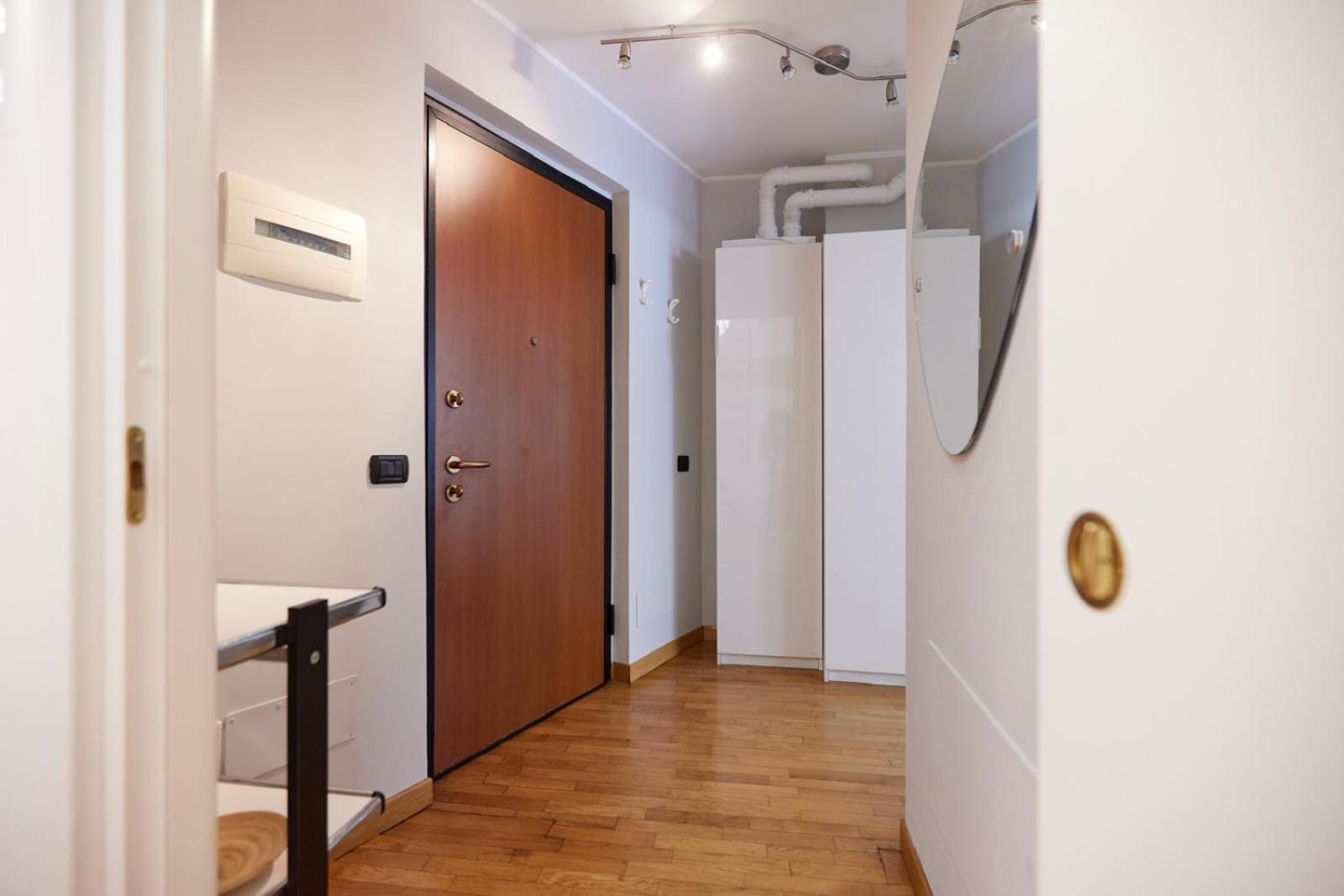 Bande Nere Studio- A Few Steps From Metro Milan