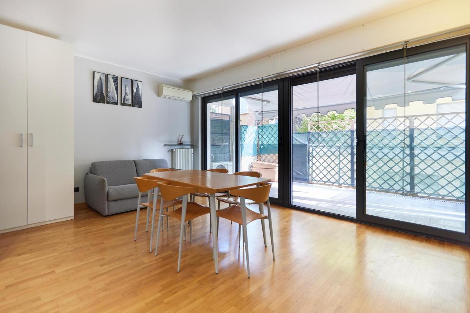 Apartment Bande Nere Studio- A Few Steps From Metro *