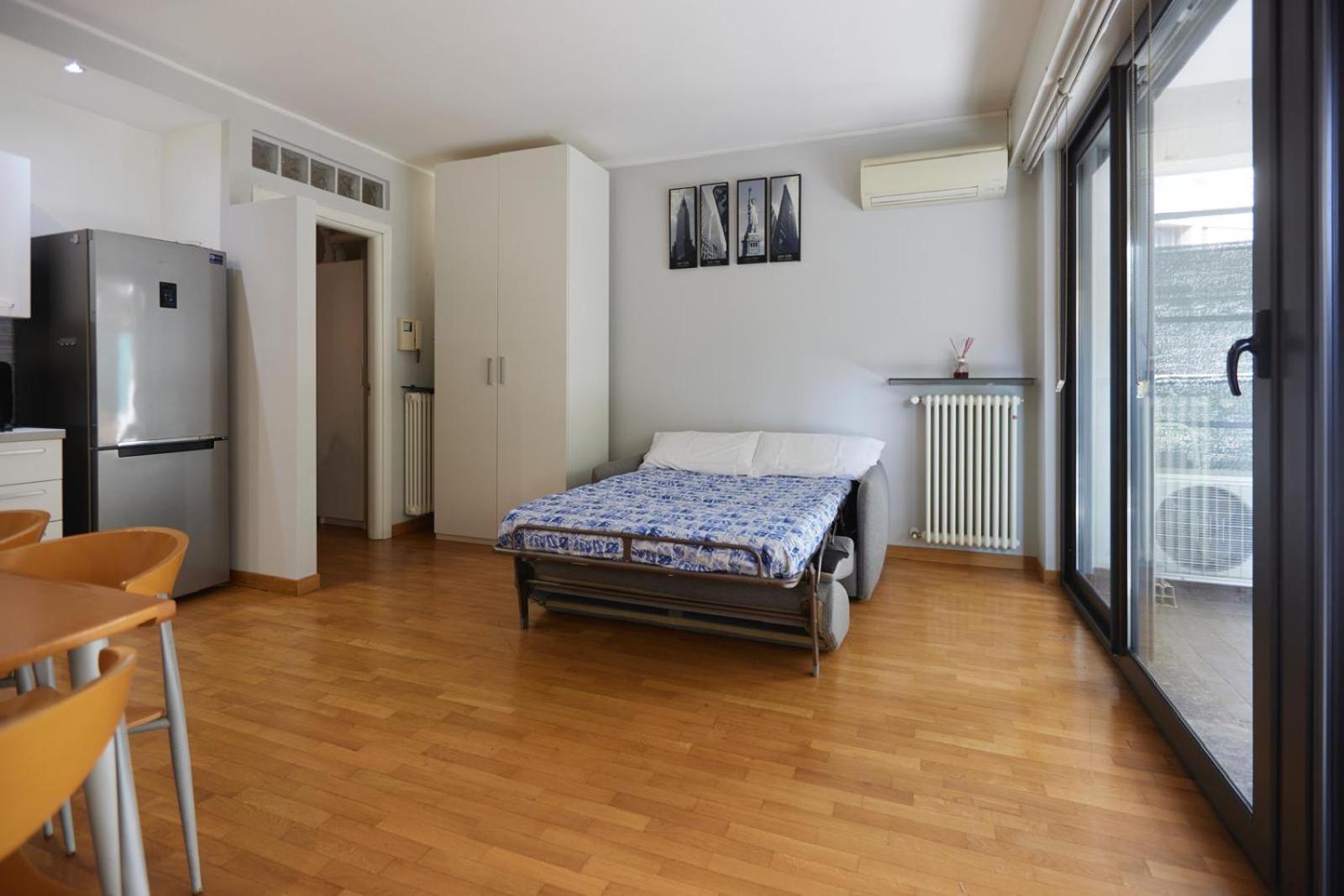 Bande Nere Studio- A Few Steps From Metro Milan